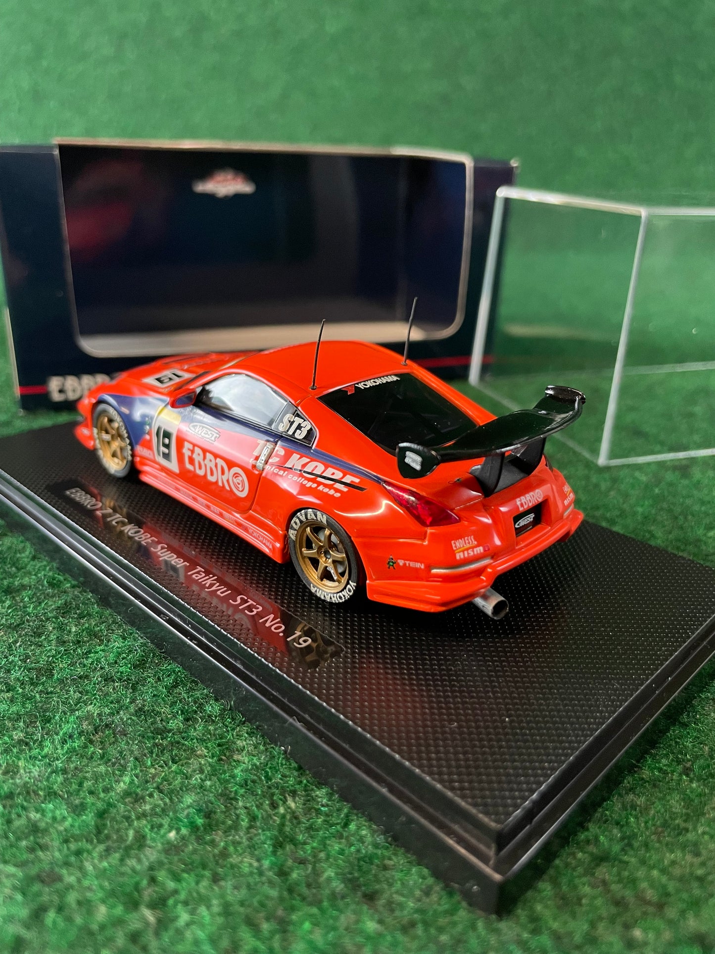 EBBRO Racing Collection Nissan Fairlady Z - TC KOBE Cwest 1/43 Scale Diecast