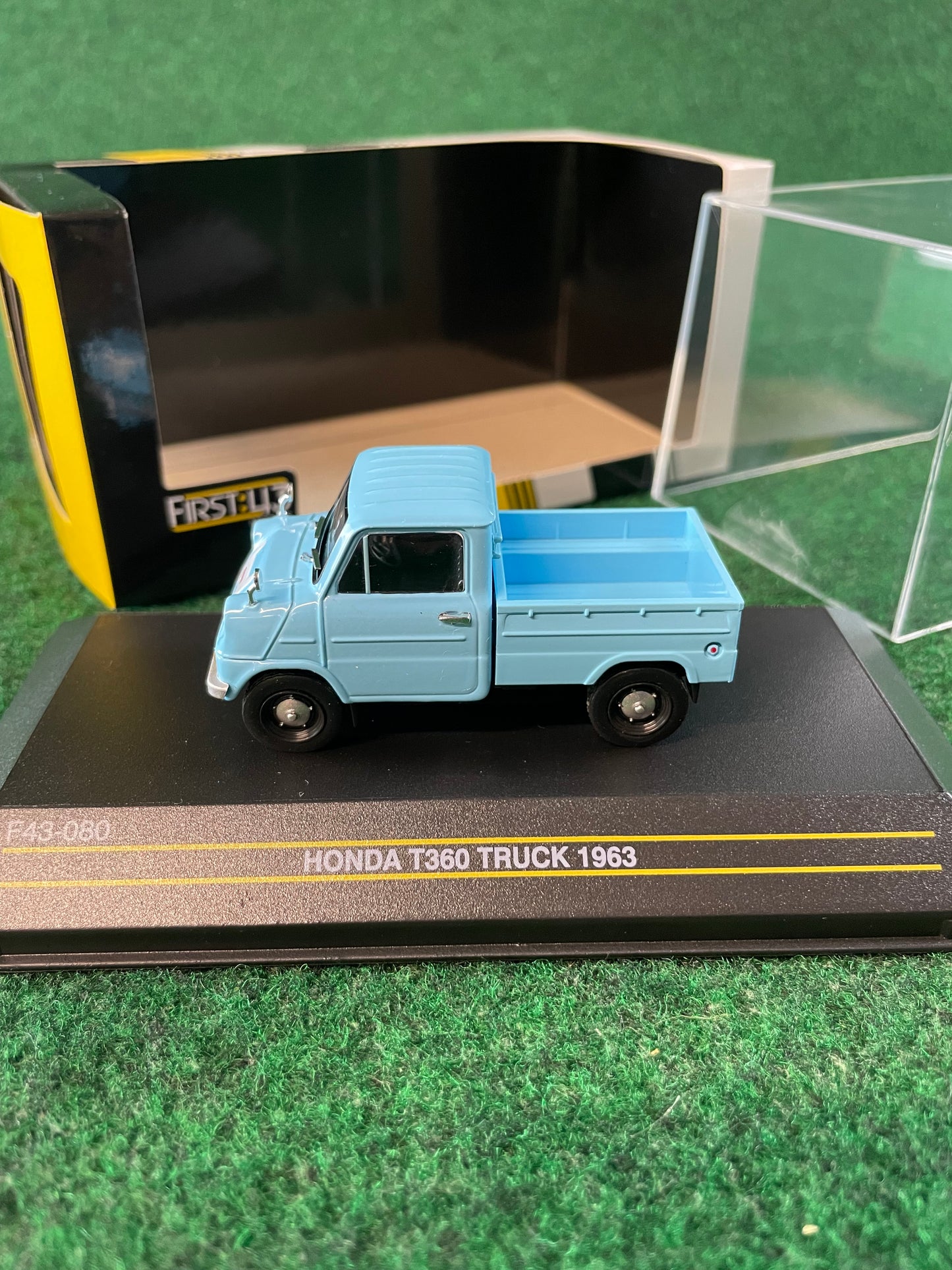 First43 Honda T360 1963 Mini Truck 1/43 Scale Diecast