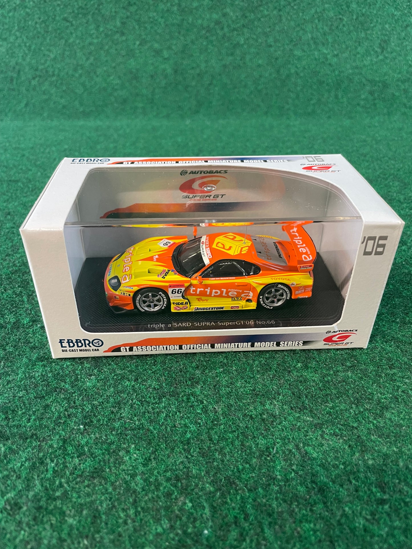 EBBRO -  SuperGT 2006 triple a SARD Toyota Supra No. 66 1/43 Scale Diecast
