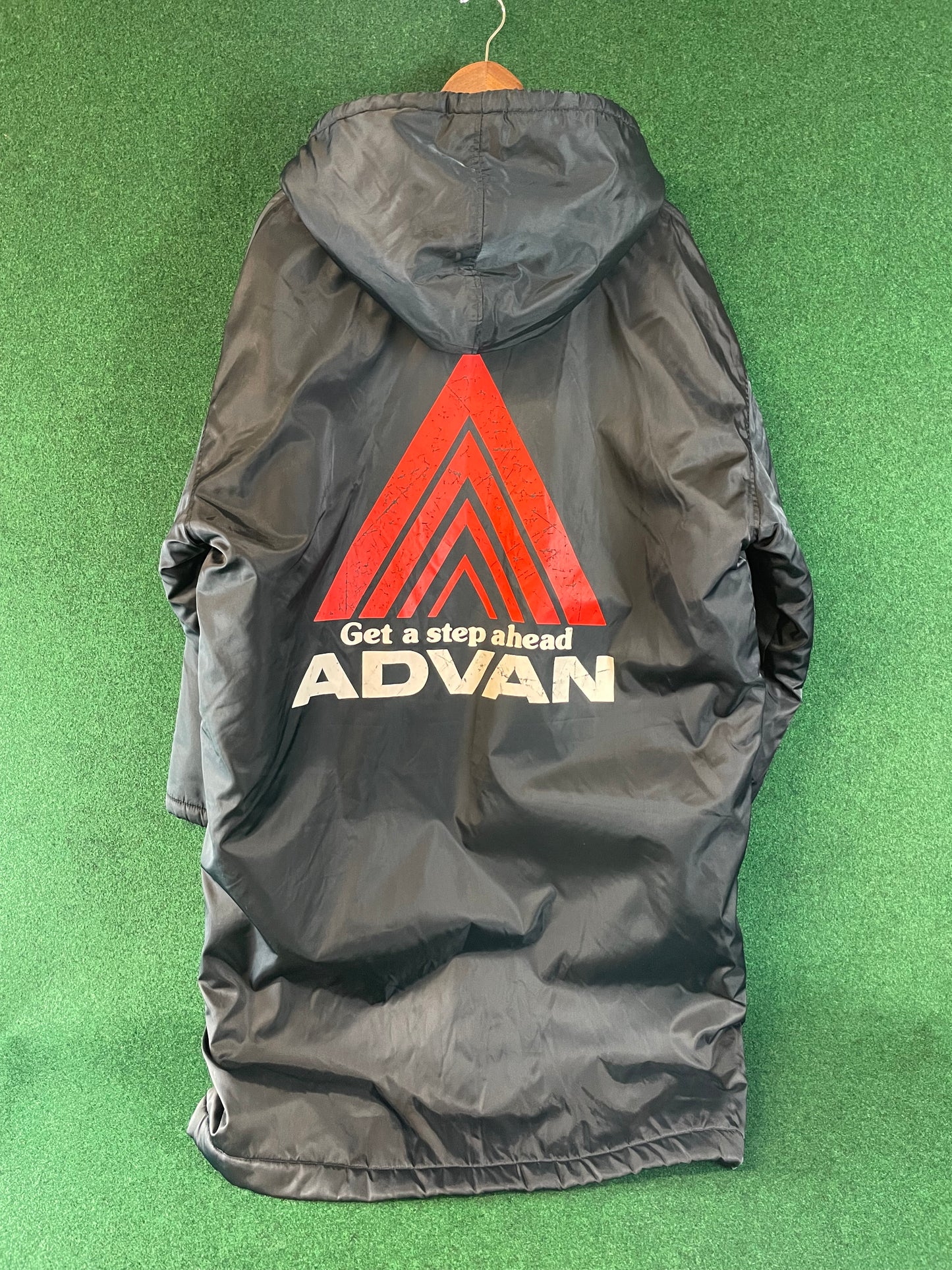 ADVAN - Get a Step Ahead Vintage Black Insulated Bench Coat