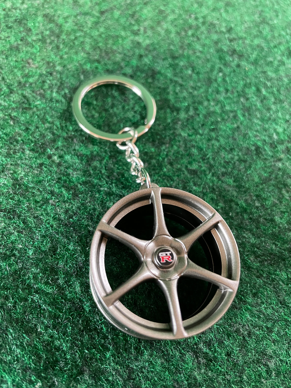 TC Juurokuhoi Vending Machine Nissan Skyline R34 GT-R Wheel Keychain
