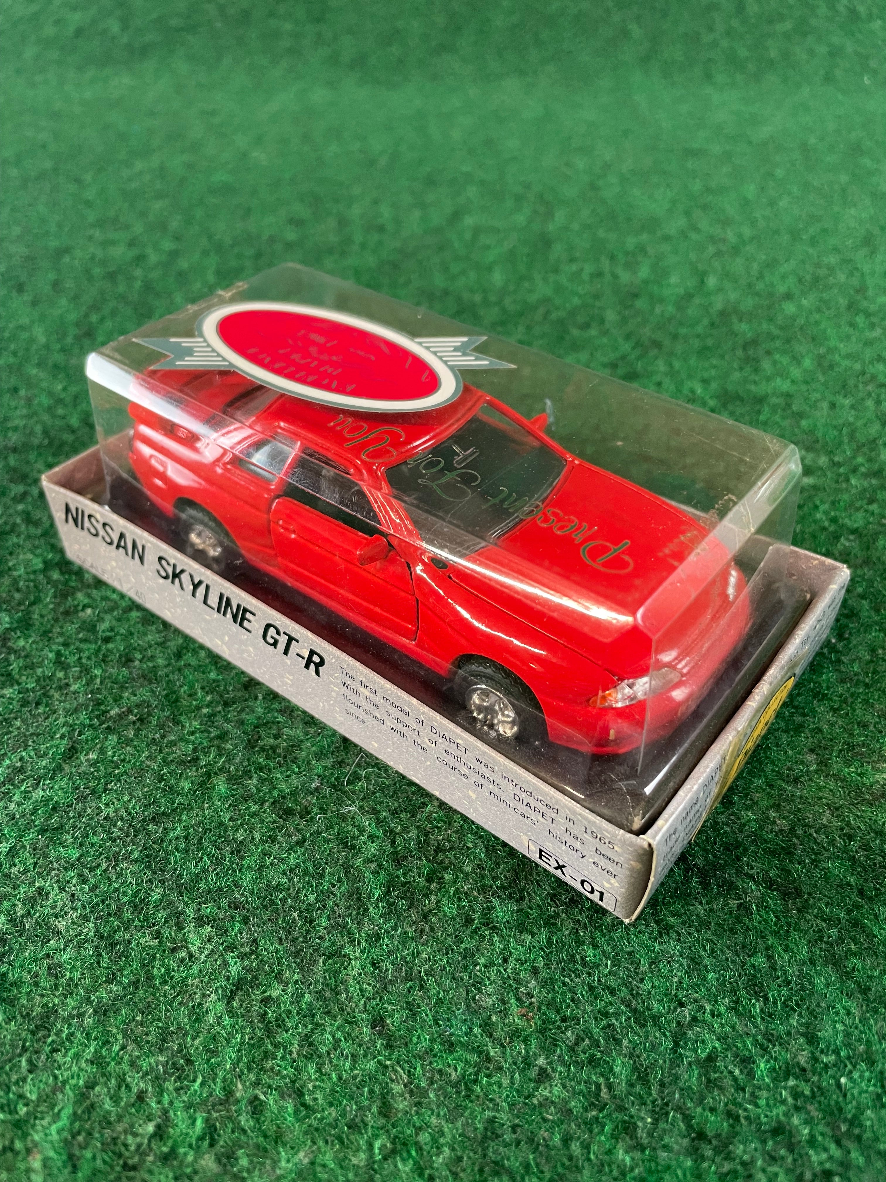 Diapet - Red Nissan Skyline R32 GT-R 1/40 Scale Diecast
