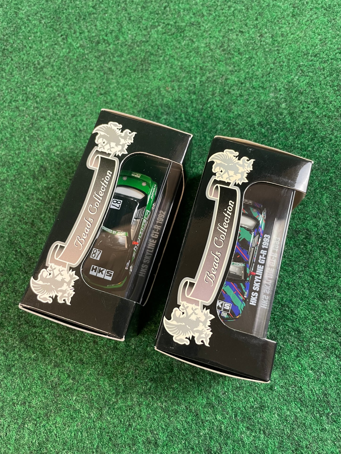 KYOSHO - Beads Collection 1992 & 1993 HKS Nissan Skyline R32 GT-R 1/64 Scale Diecast Set