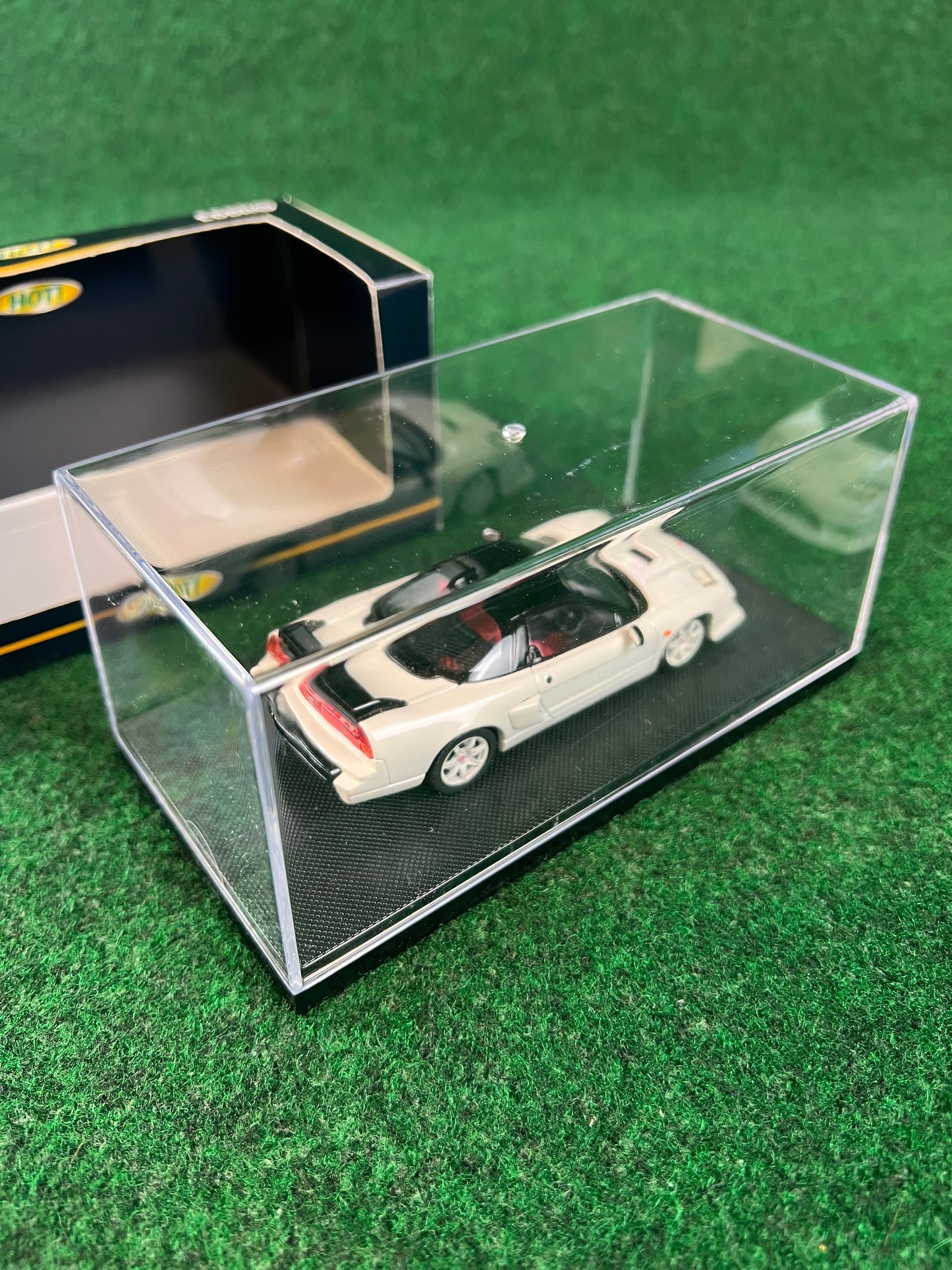 EBBRO Hot! - Honda NSX Type R GT 1/43 Scale Diecast