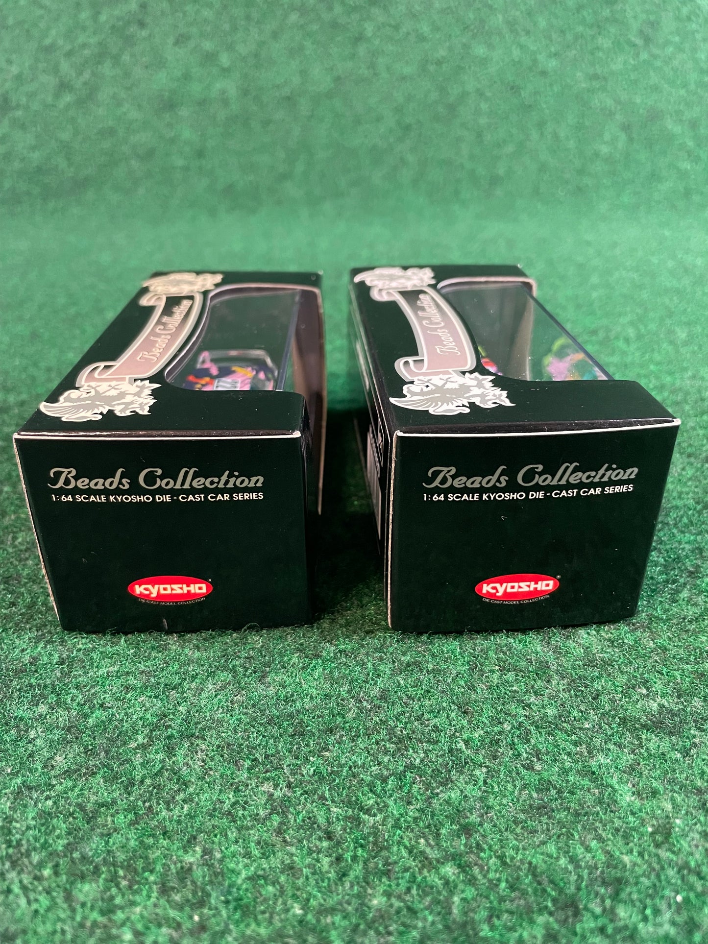 KYOSHO - Beads Collection 1991 & 1992 AXIA TRAMPIO Nissan Skyline R32 GT-R 1/64 Scale Diecast Set
