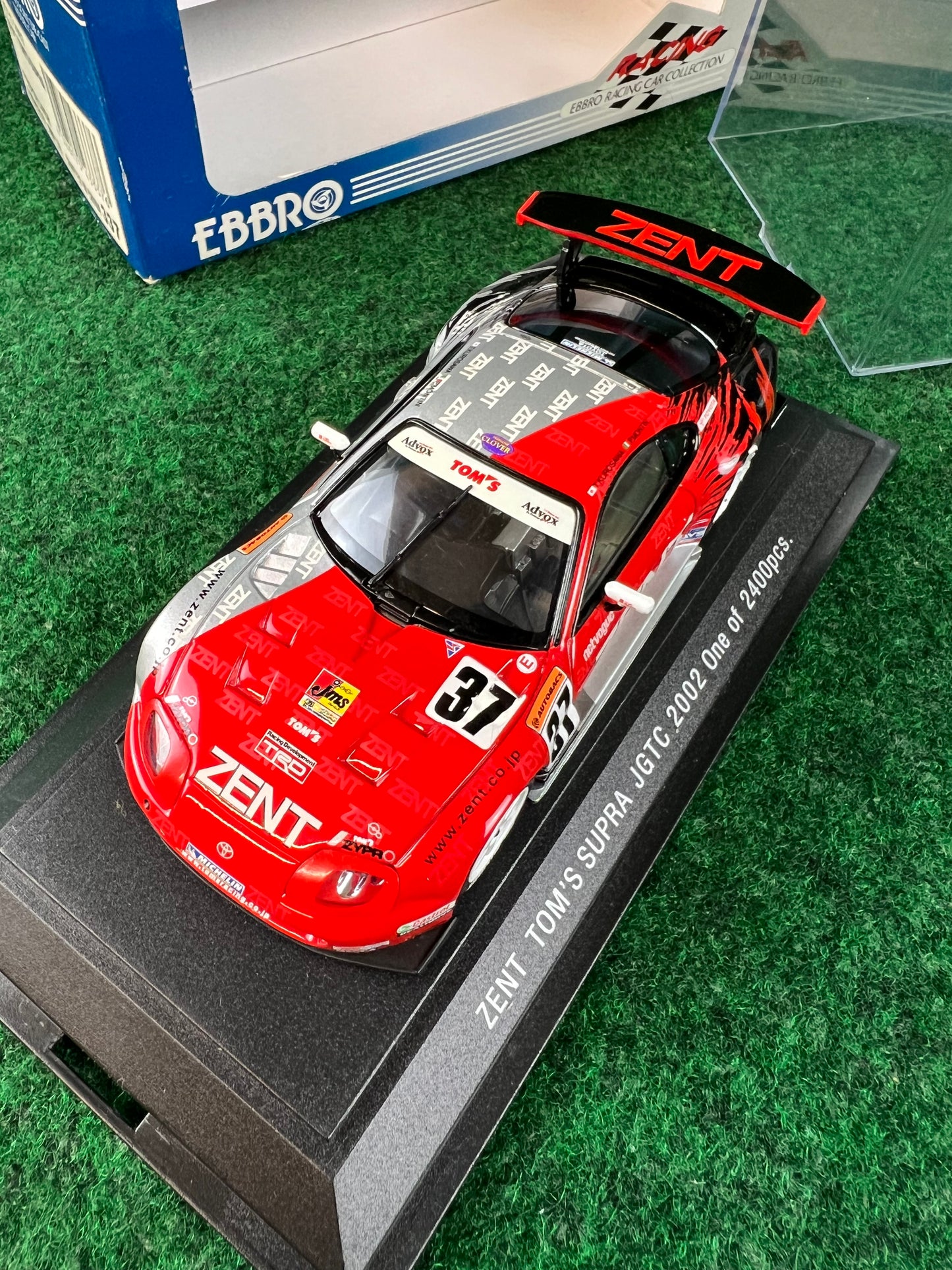 EBBRO - 2002 Zent Tom's Toyota Supra #37 1/43 Scale Diecast
