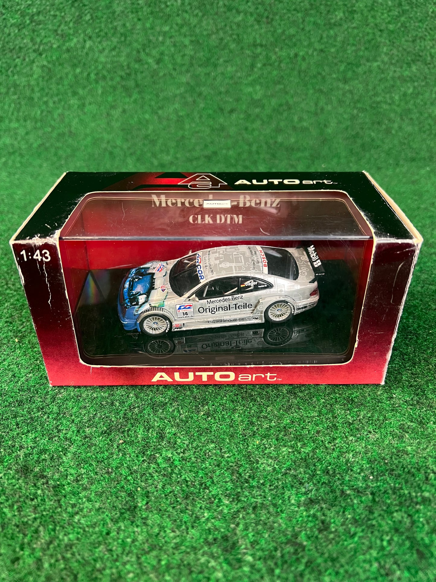 AutoArt - 2001 Mercedes Benz CLK DTM #14 Thomas Jager 1/43 Scale Diecast
