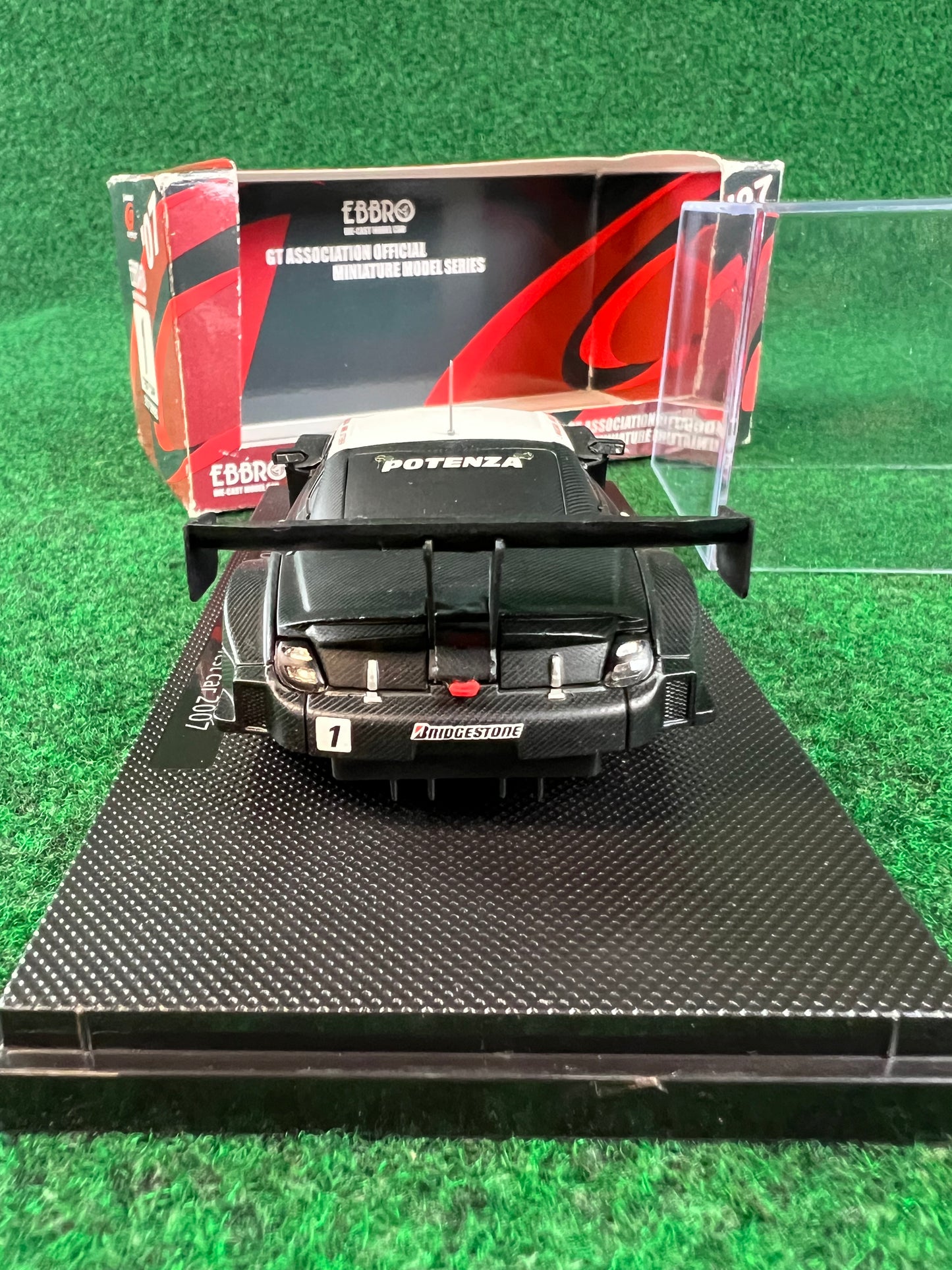 EBBRO - SuperGT 2007 Lexus SC SC430 Tom’s Test Car 1/43 Scale Diecast