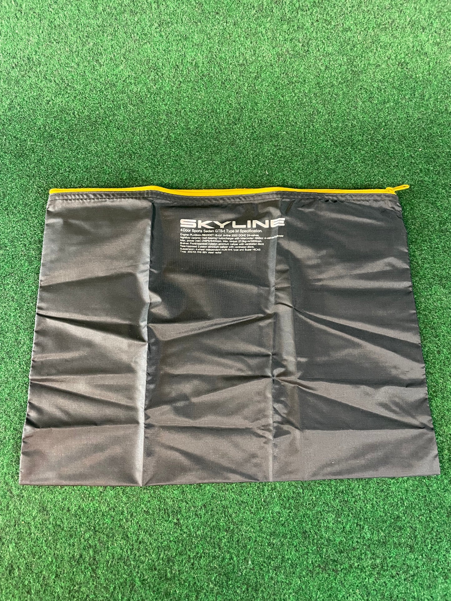 Nissan Skyline R32 GTS-T Type M - Green and Yellow Zipper Bags Set