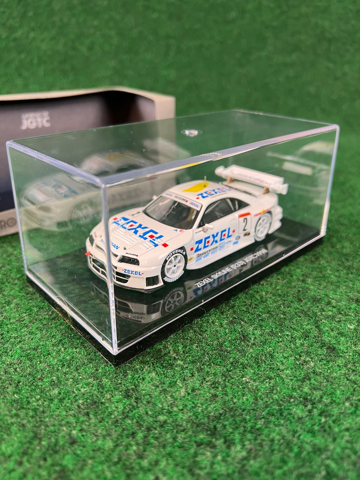 EBBRO Legend of JGTC - 1998 ZEXEL Nissan Skyline R33 GTR 1/43 Scale Diecast