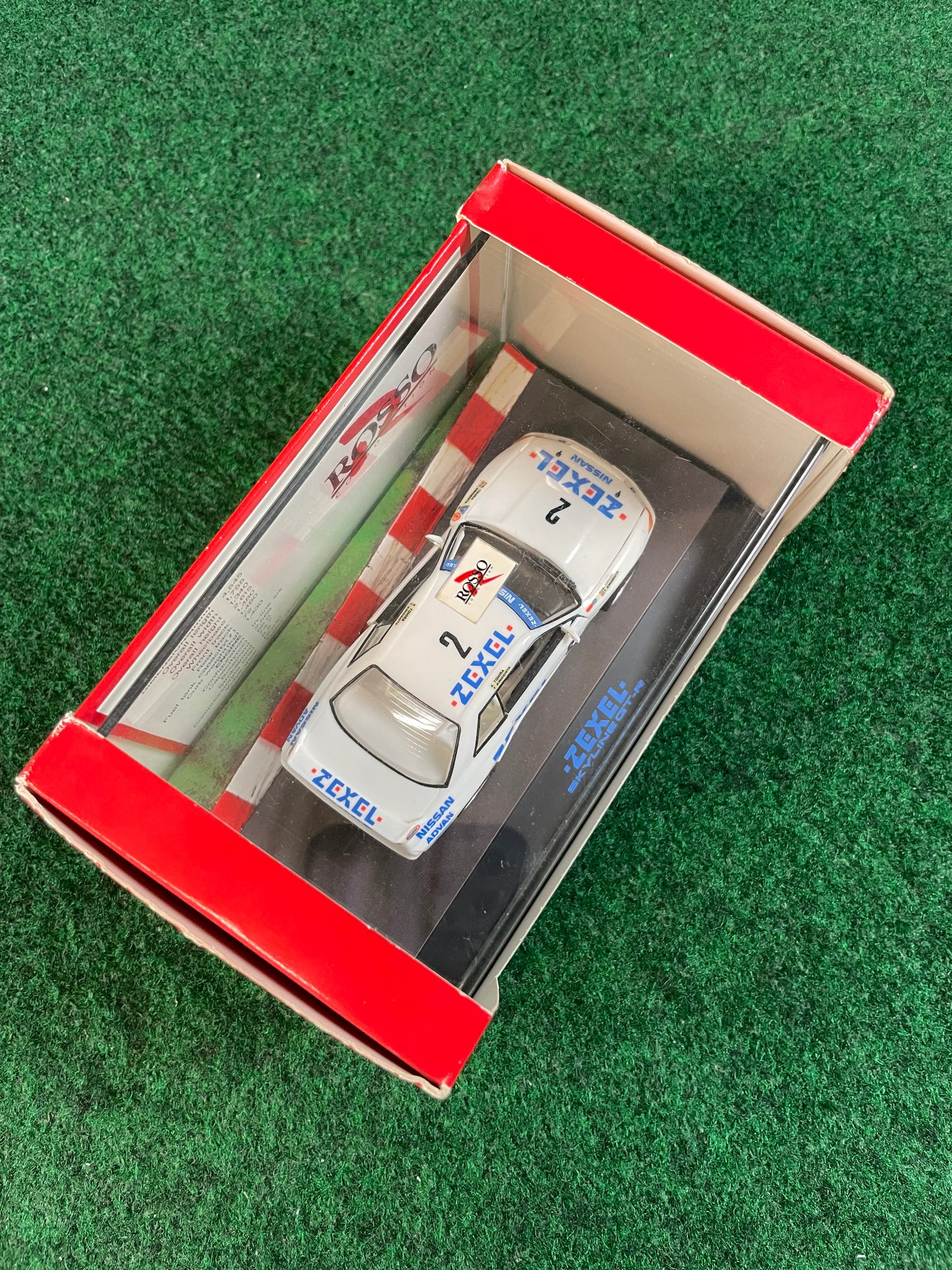 ROSSO - Zexel No. 2 Nissan Skyline R32 GT-R (2) 1/43 Scale Model Car