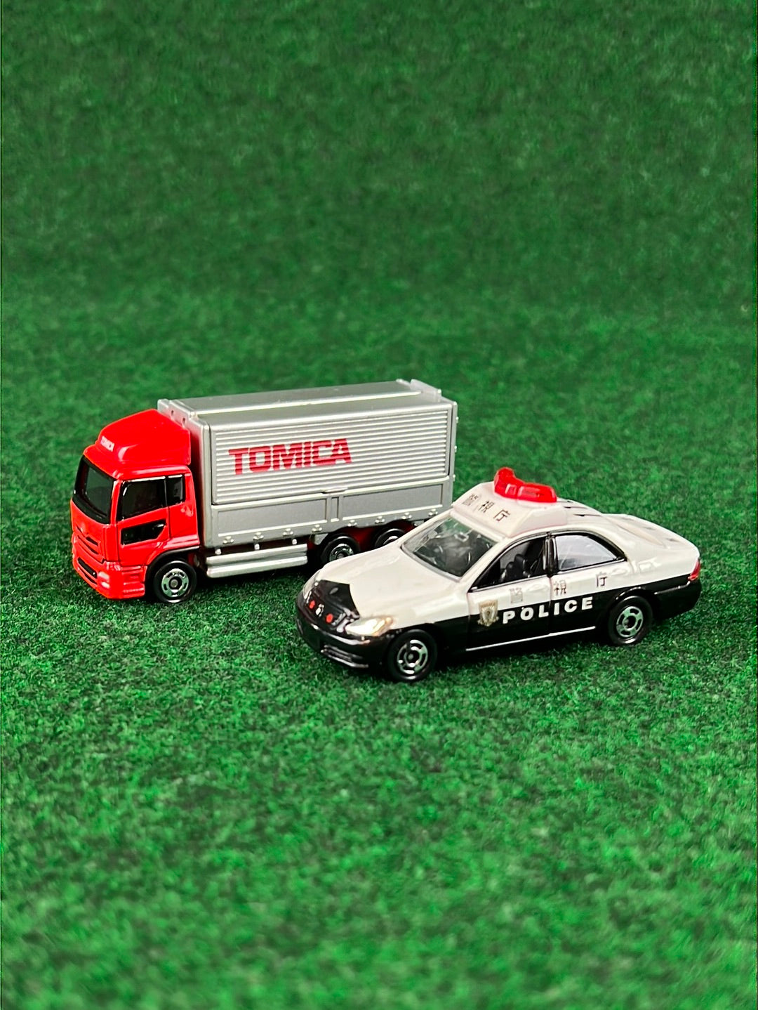 TOMICA Cargo Delivery Van and Toyota Crown Japanese Police Toy Car Set