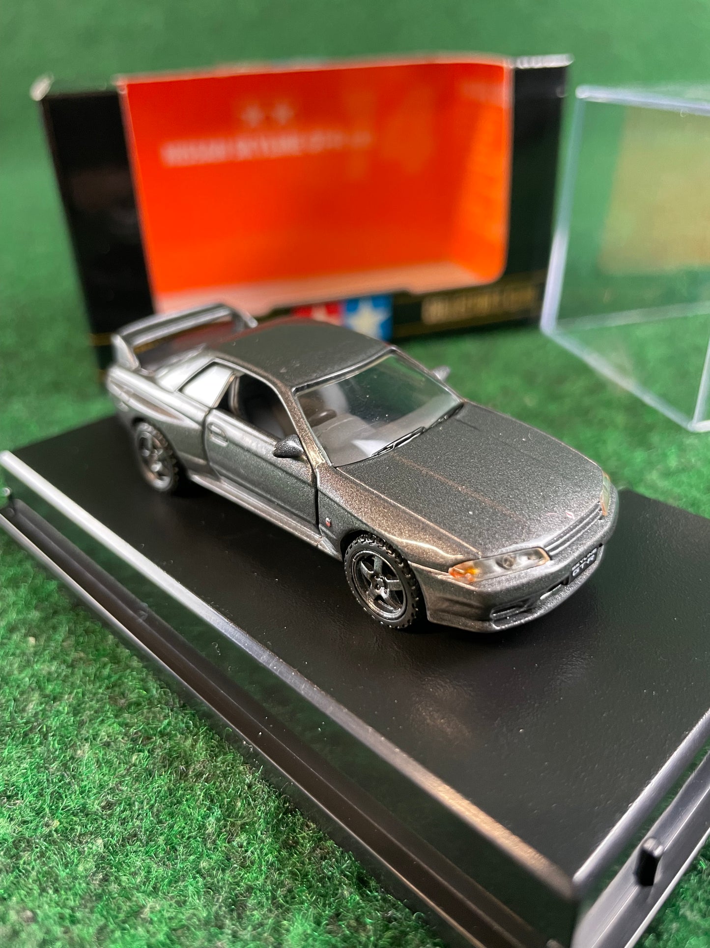 TAMIYA - Collector’s Club Nissan Skyline R32 GT-R 1/64 Scale Diecast