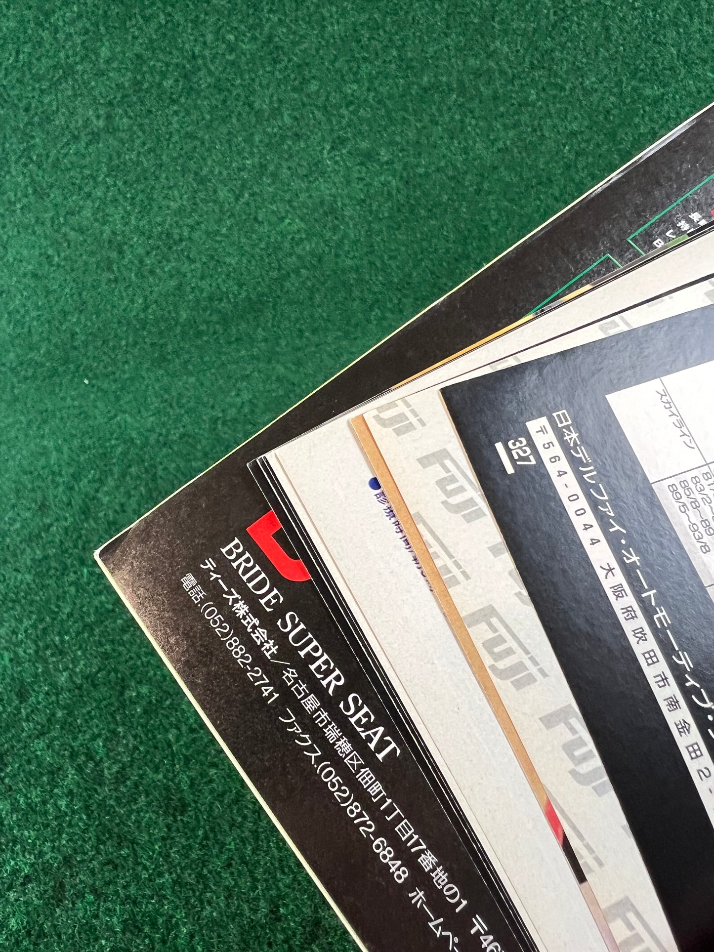 CARBOY Magazine - November 2001