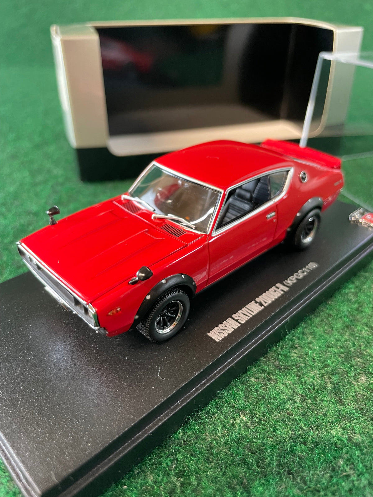 KYOSHO - Nissan Skyline Ken Mary GT-R KPGC110 Wide Wheel Version (Red) 1/43 Scale Diecast