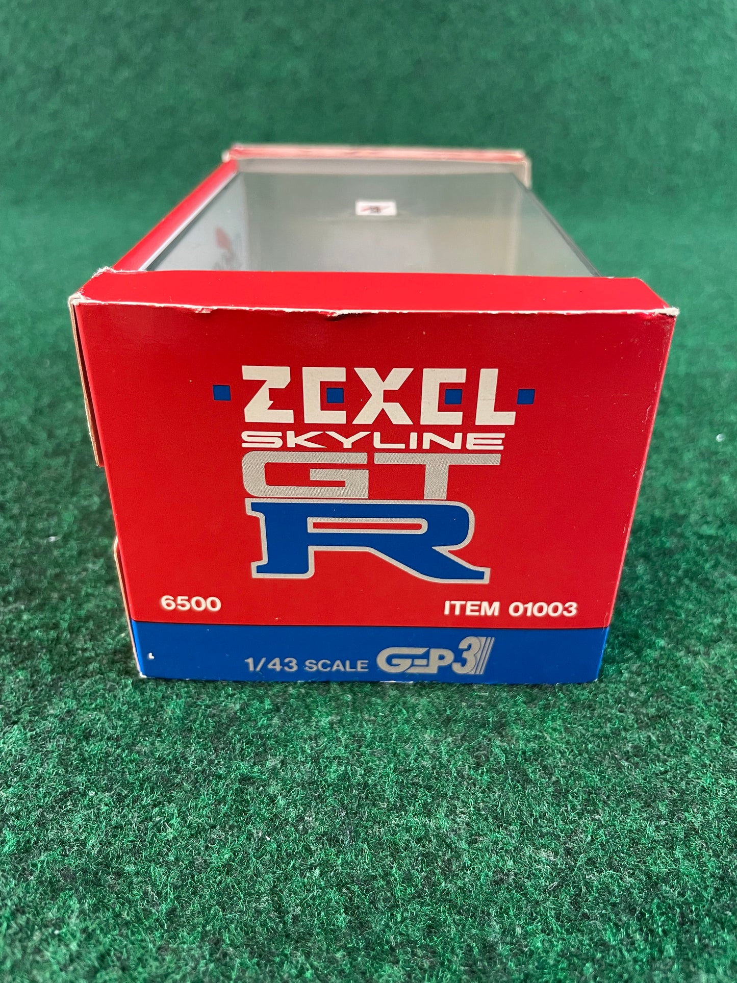 ROSSO - Zexel No. 2 Nissan Skyline R32 GT-R (2) 1/43 Scale Model Car