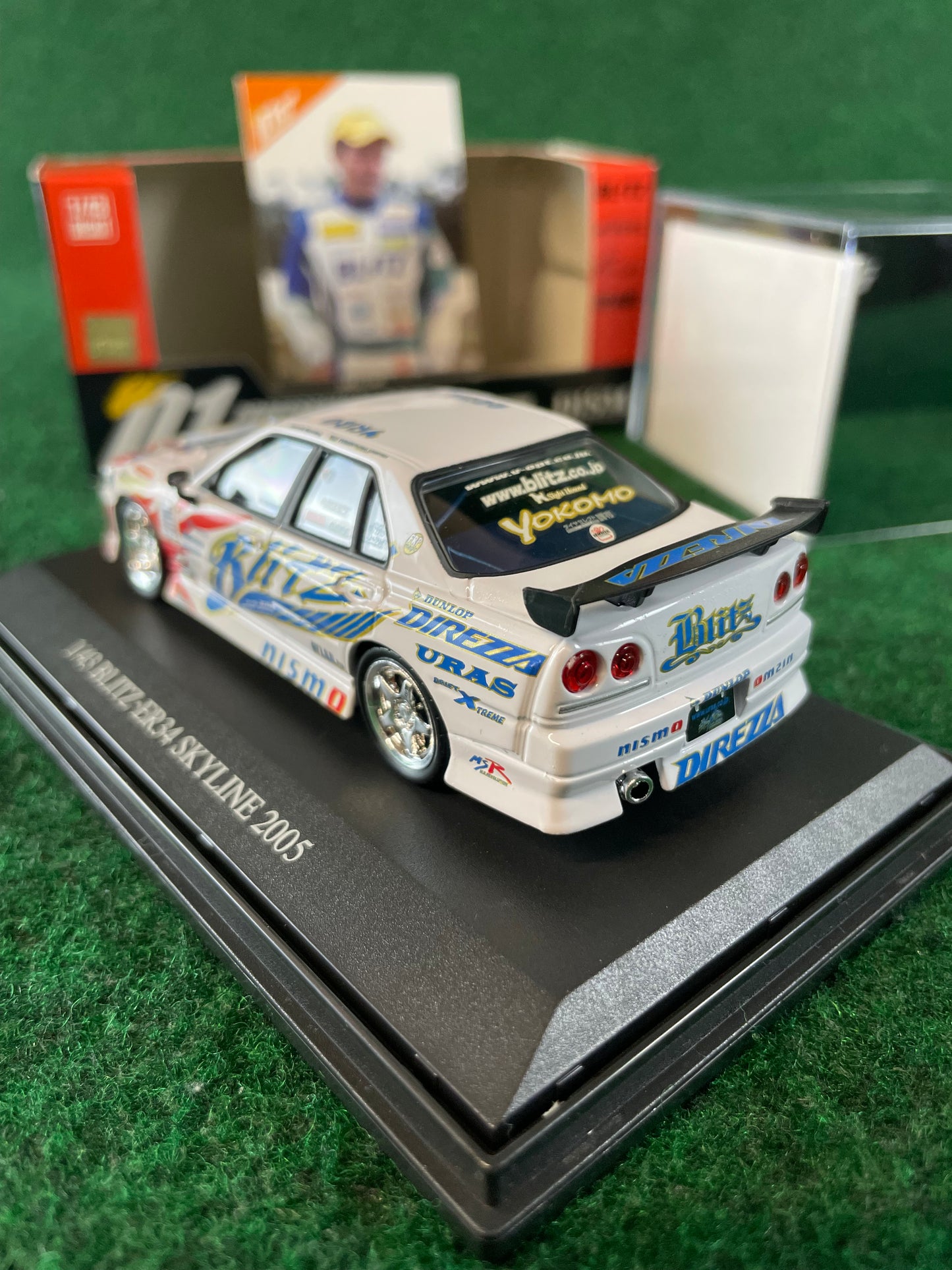 DISM D1 Grand Prix Memorial - 2005 Blitz Nissan Skyline ER34 1/43 Scale Diecast