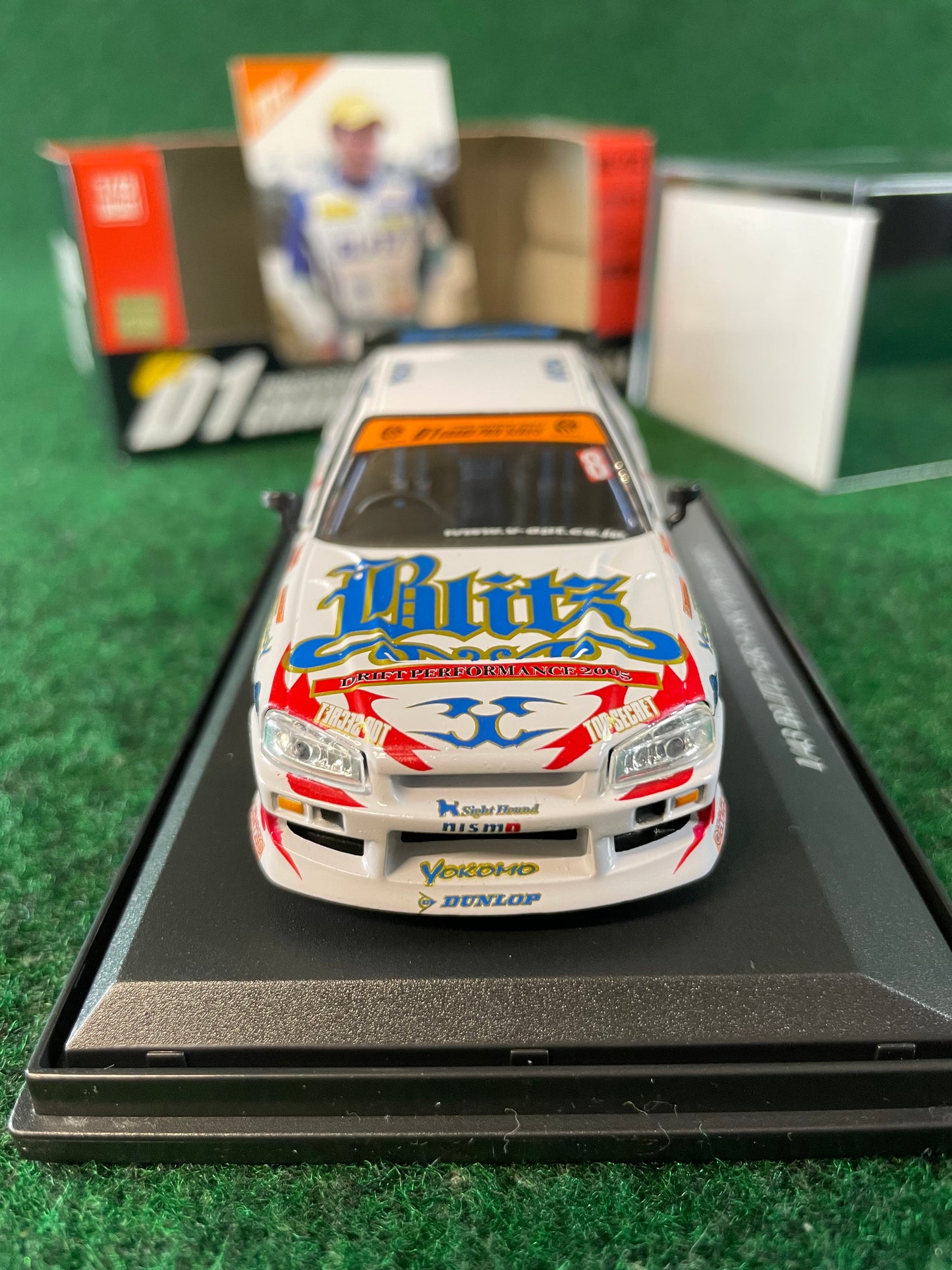 DISM D1 Grand Prix Memorial - 2005 Blitz Nissan Skyline ER34 1/43 Scale Diecast
