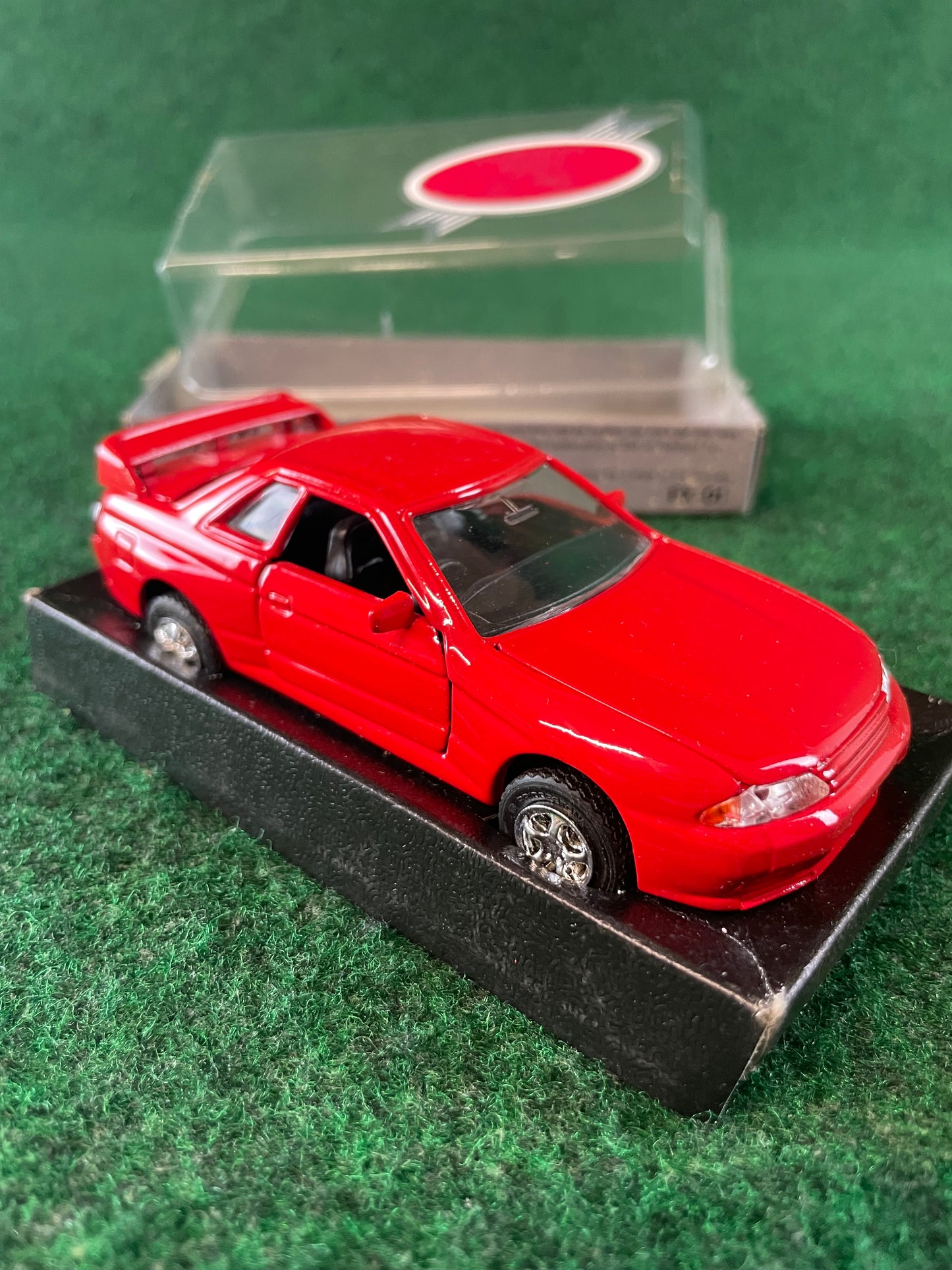 Diapet - Red Nissan Skyline R32 GT-R 1/40 Scale Diecast