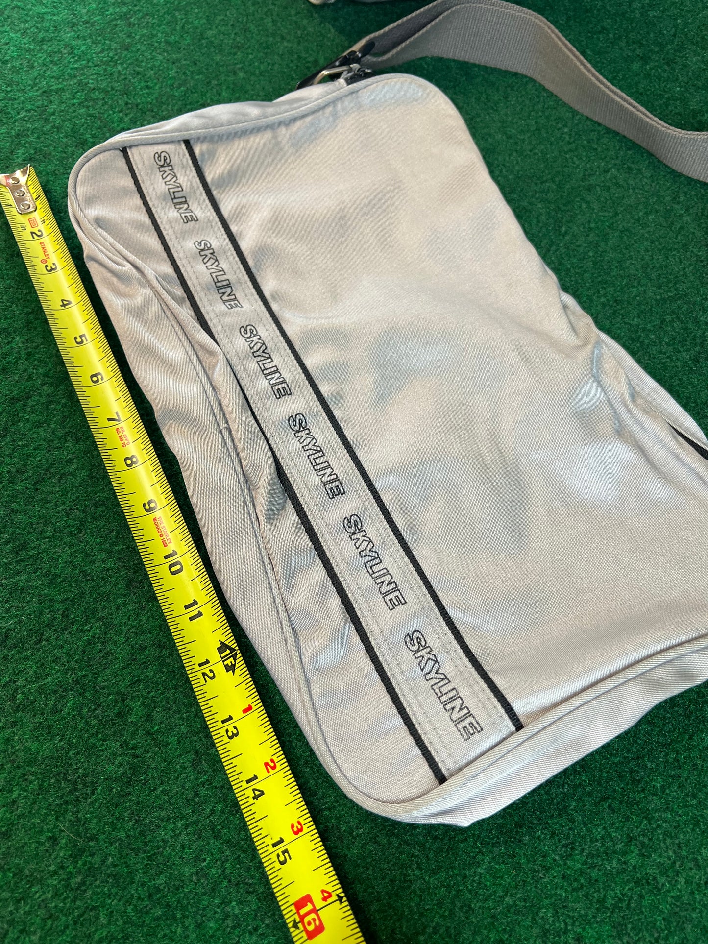 SKYLINE - Nissan Vintage Travel Bag Set R30 R31 Era