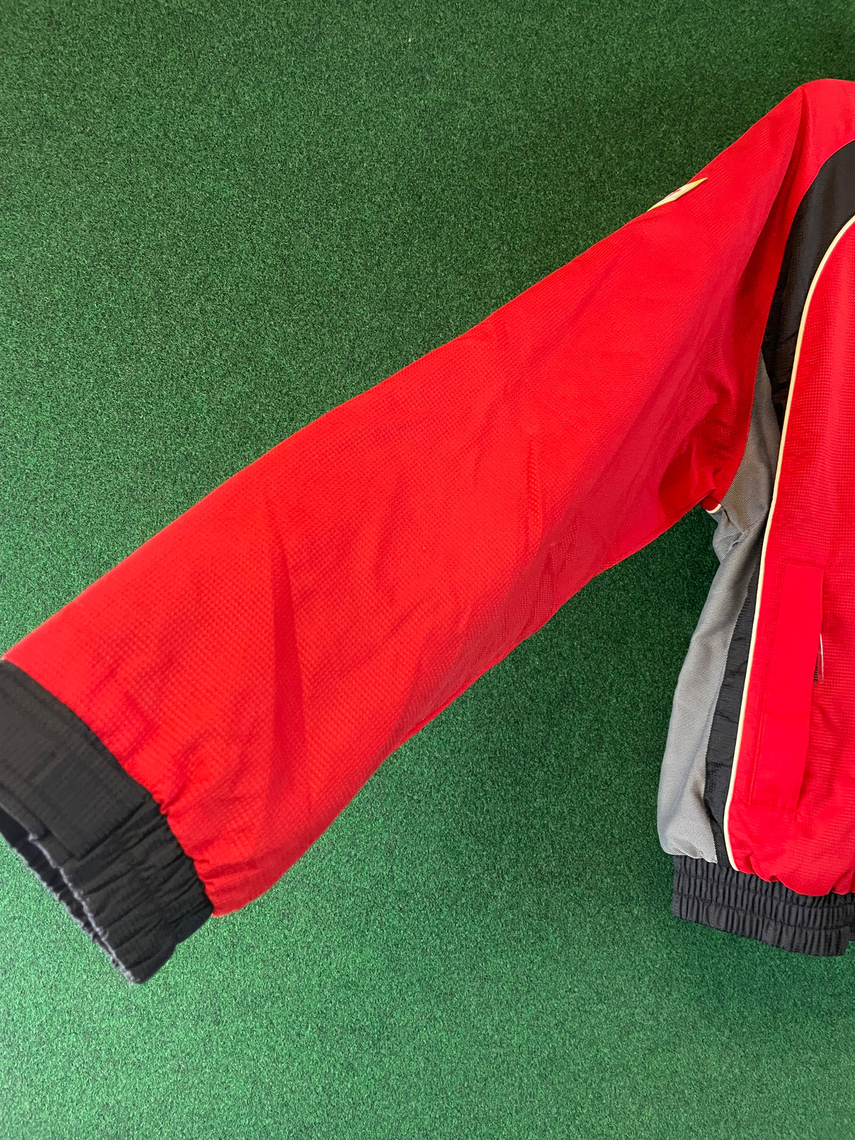 Bridgestone - Blizzak Revolution Winter Jacket Outer Shell