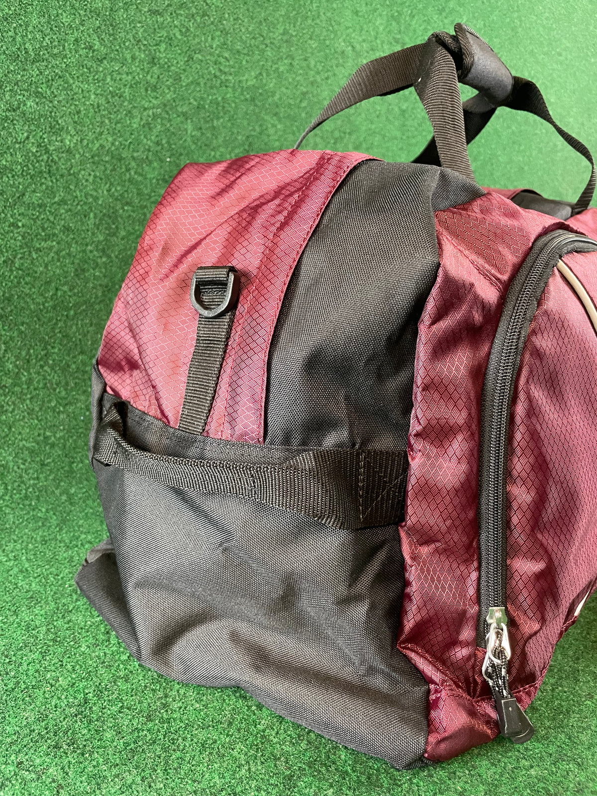 DUNLOP Motorsport - Dark Red & Black Duffle Travel Bag