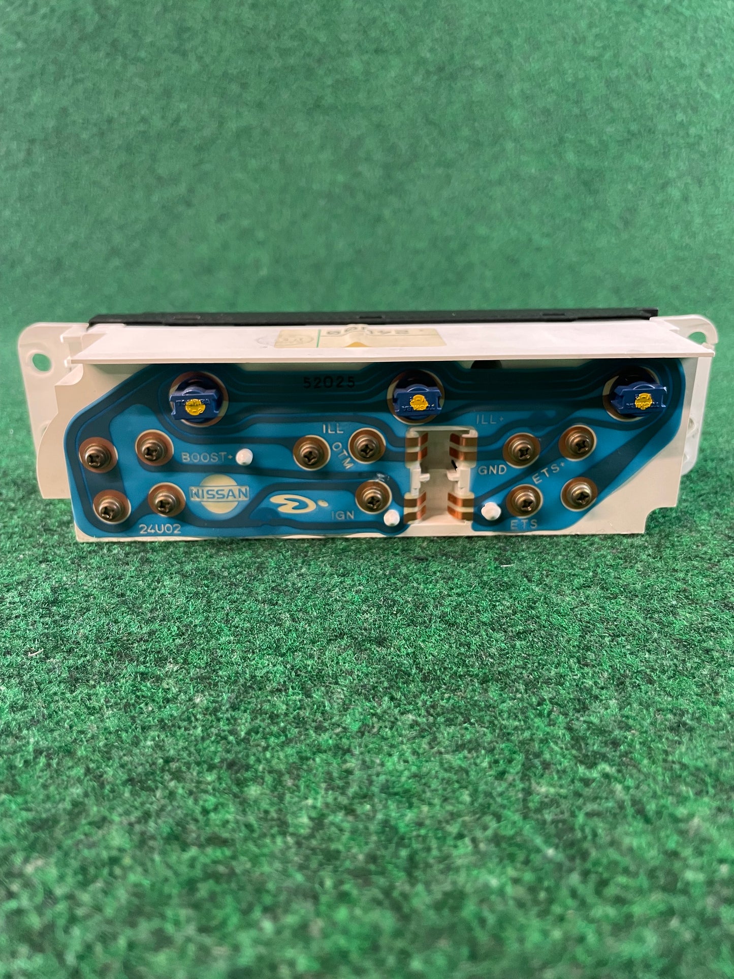 Nissan Skyline R33 GT-R Factory JDM Center Dash Triple Gauge Cluster