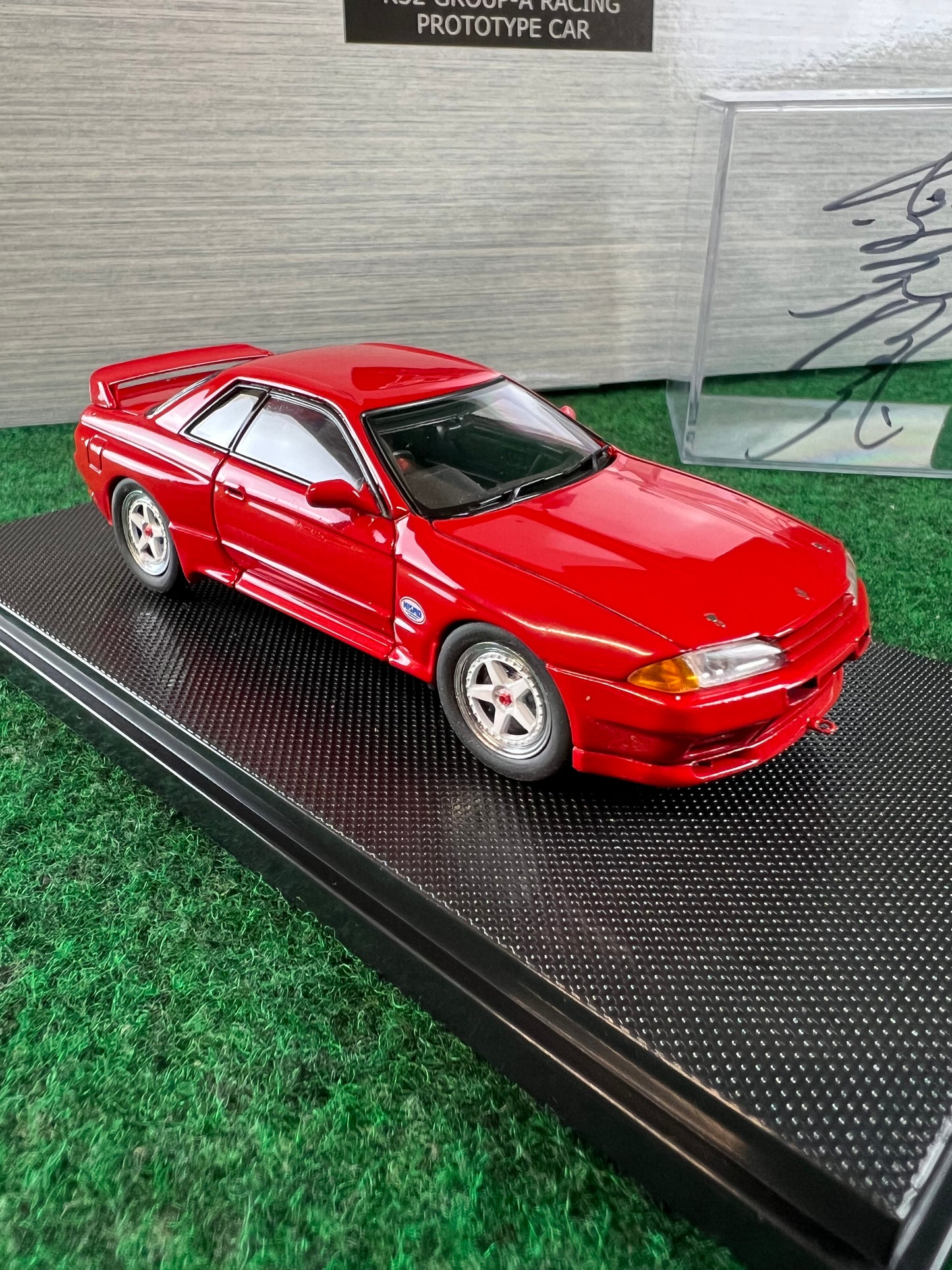 EBBRO - Nissan Skyline R32 GT-R Group A Prototype Limited Edition & Autographed 1/43 Scale Diecast Car