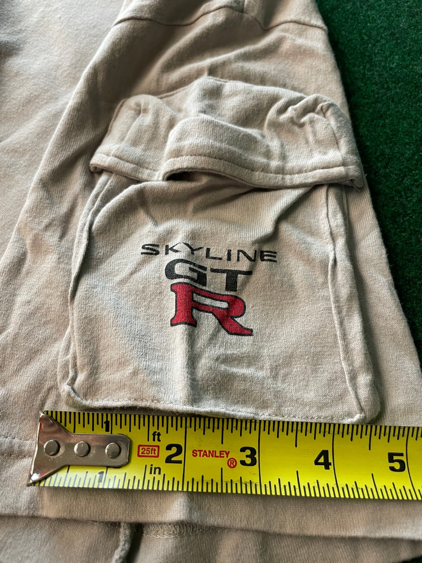 Skyline GT-R - SKYLINE Collection Vintage Grey Sleeve Pocket T-Shirt