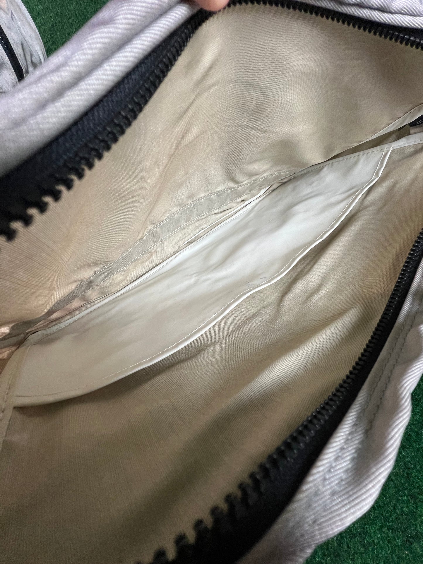 SKYLINE - Nissan Vintage Travel Bag Set R30 R31 Era