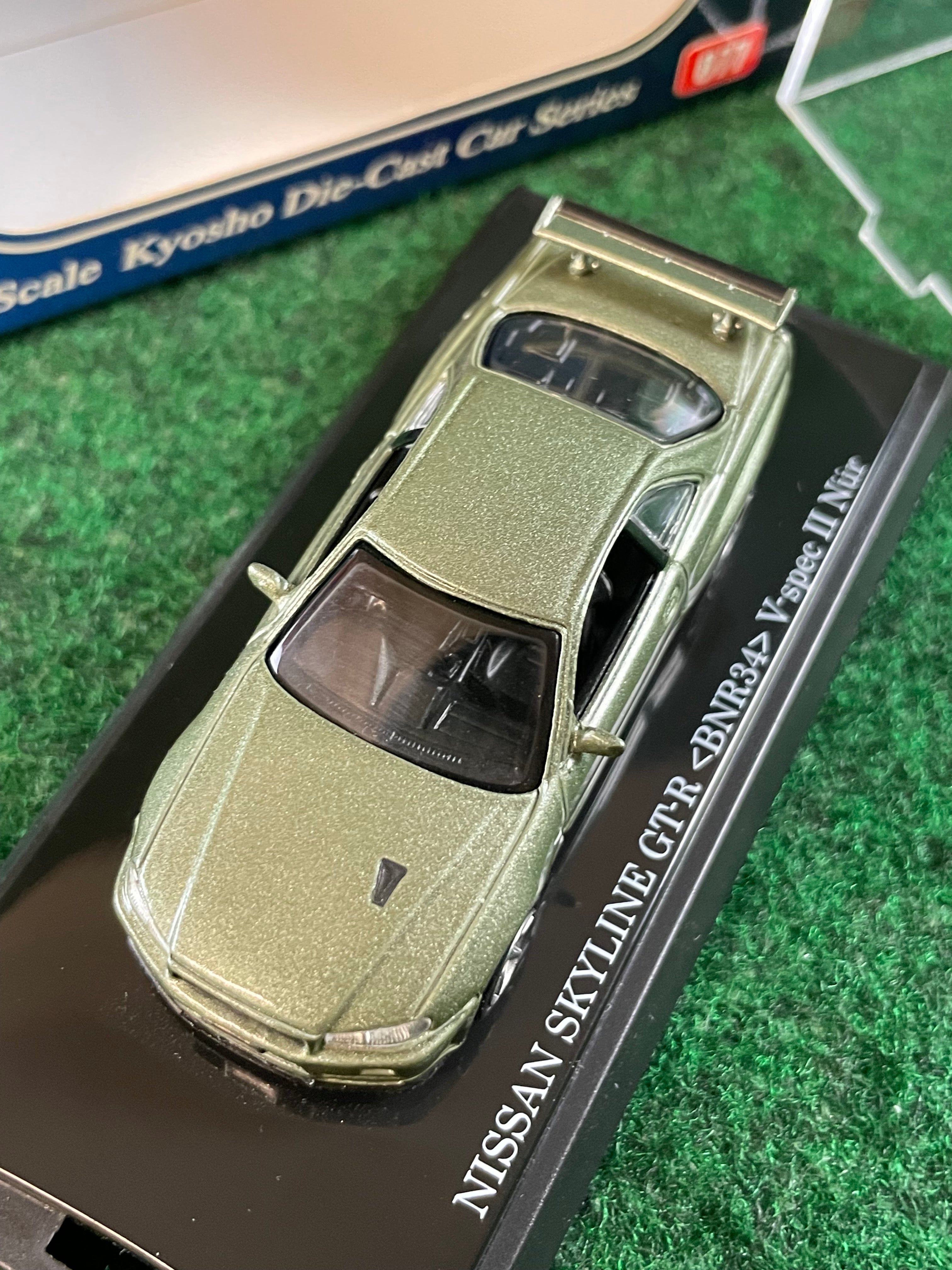 KYOSHO - Beads Collection Millennium Jade Nissan Skyline R34 VSPEC