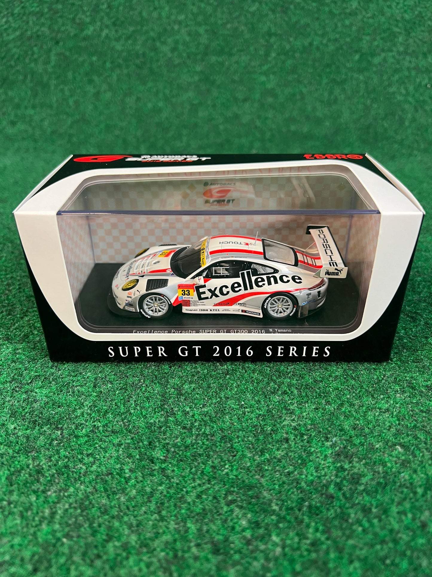EBBRO - SUPER GT 2016 Excellence Porsche 911 GT300 No. 33 1/43 Scale Diecast