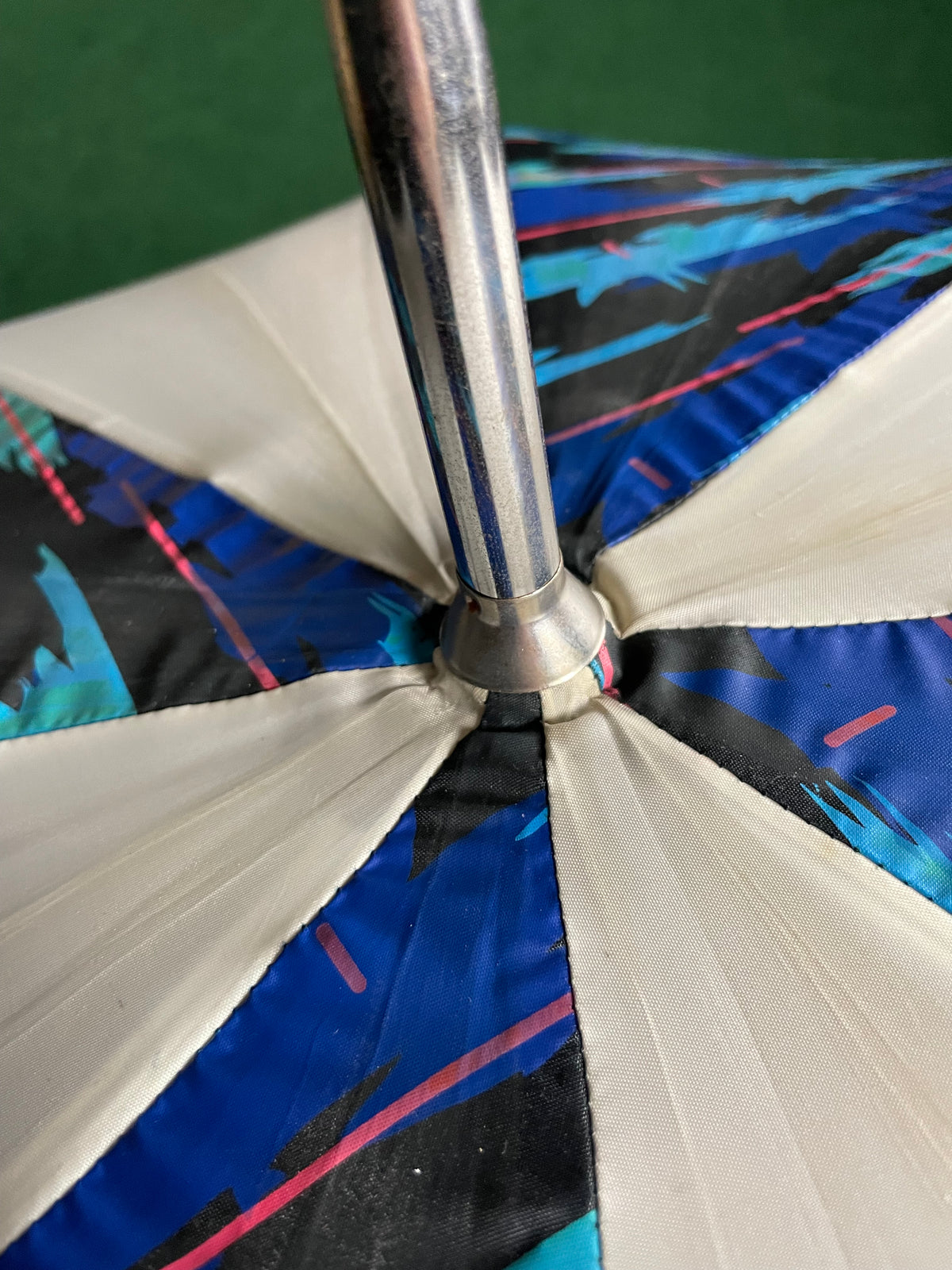 HKS - Oil Slick Vintage Large Golf Umbrella