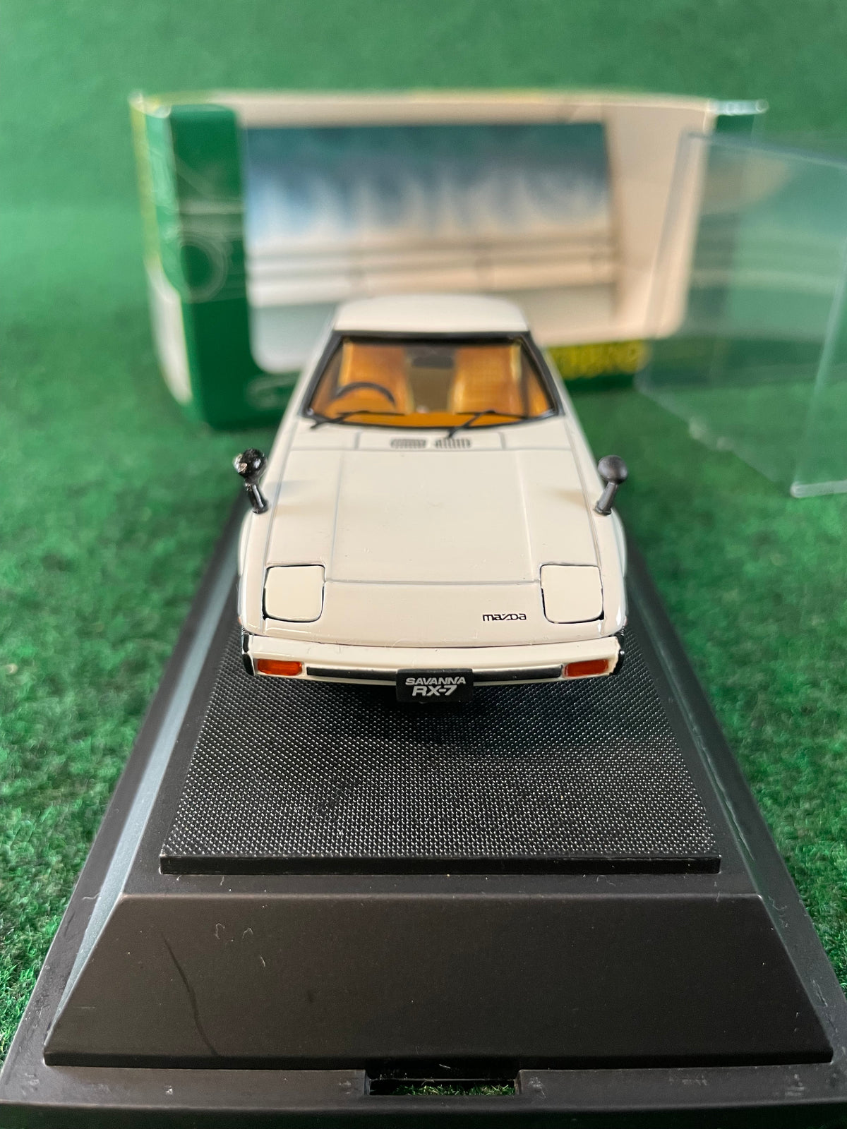 EBBRO Oldies - Mazda Savanna RX-7 1/43 Scale Diecast