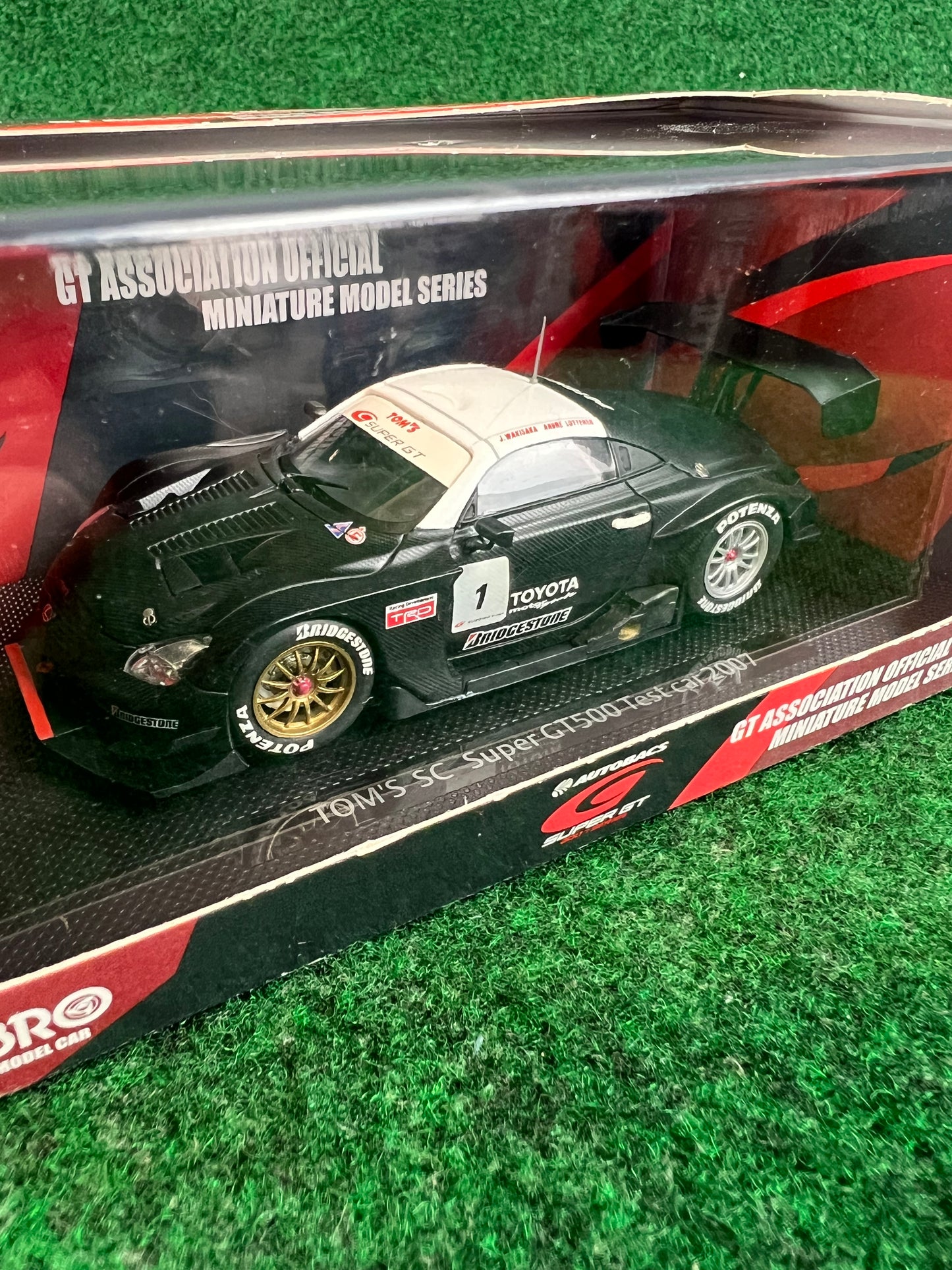 EBBRO - SuperGT 2007 Lexus SC SC430 Tom’s Test Car 1/43 Scale Diecast