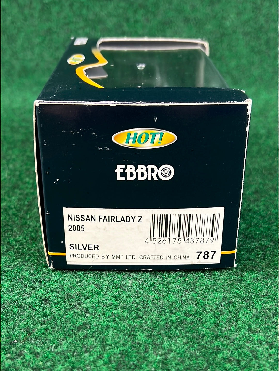 EBBRO HOT - 2005 Nissan Fairlady Z Z33 1/43 Scale Diecast