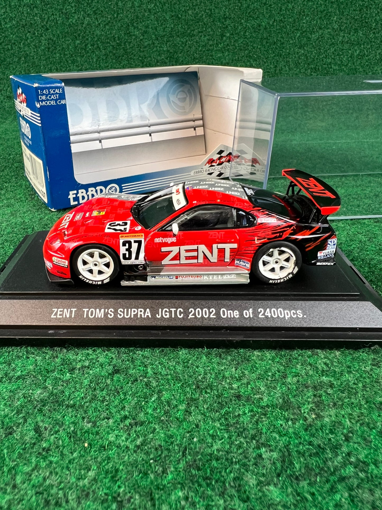 EBBRO - 2002 Zent Tom's Toyota Supra #37 1/43 Scale Diecast
