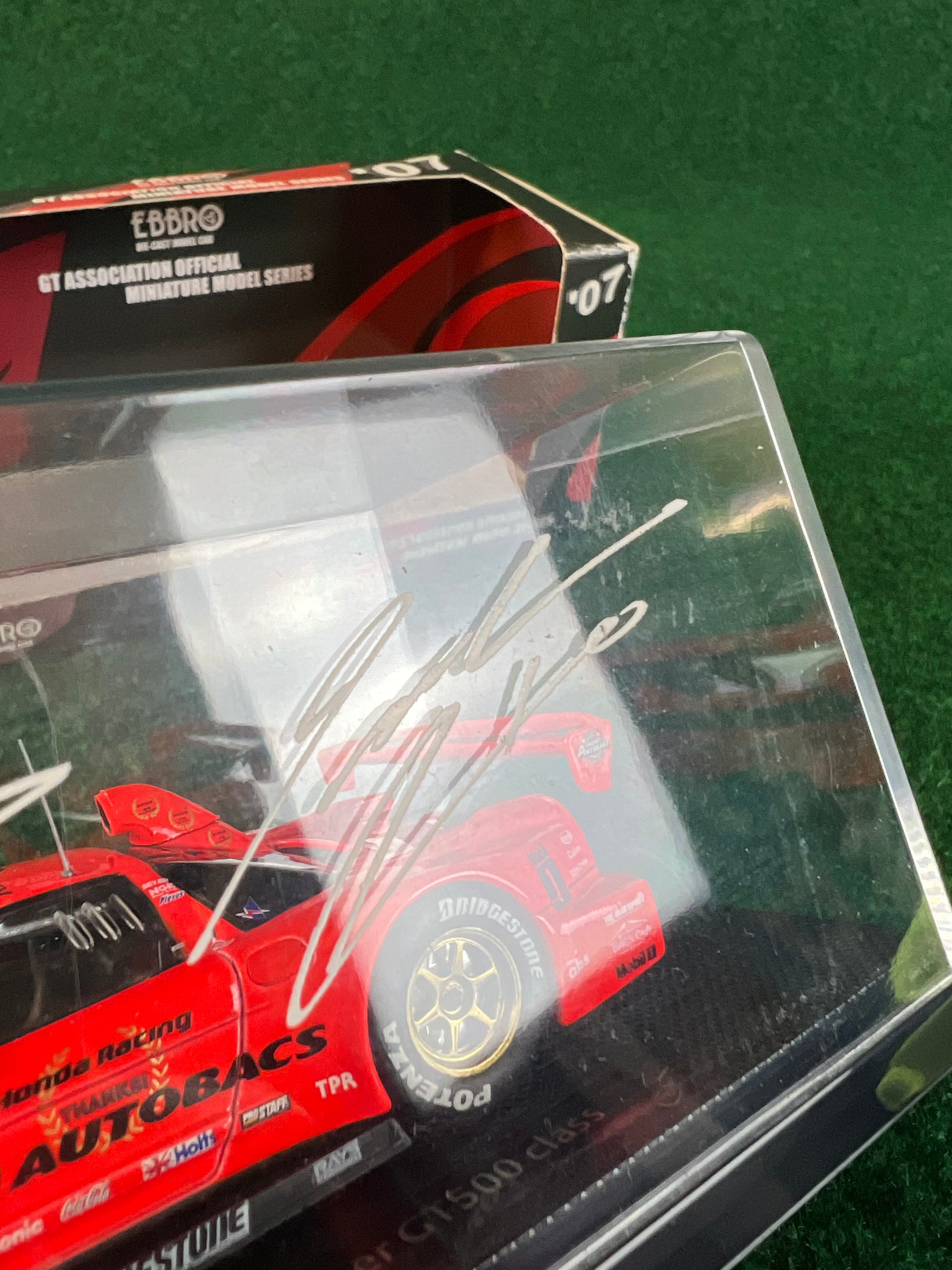 EBBRO - SuperGT 2007 ARTA NSX Championship Car with Signature