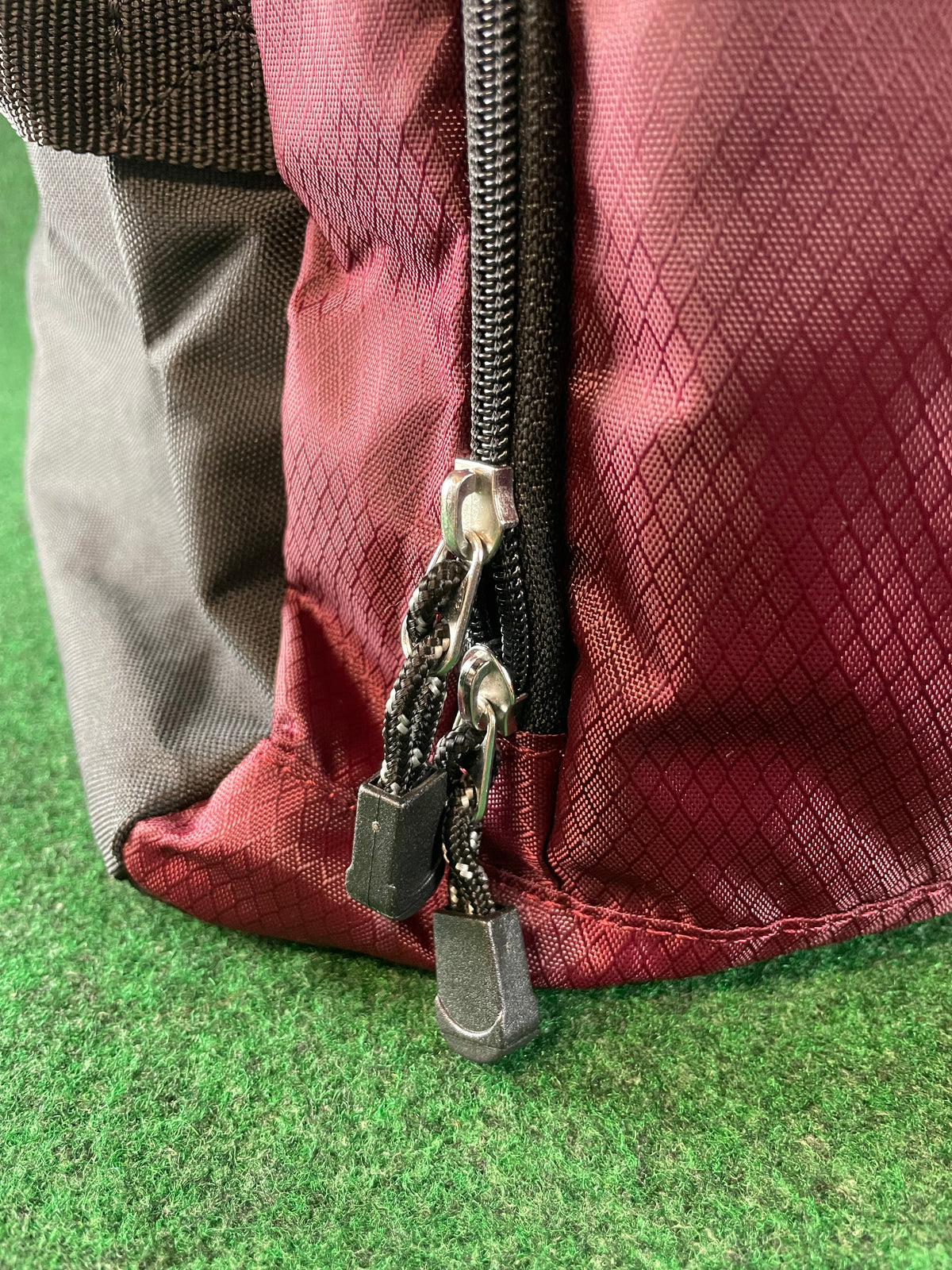 DUNLOP Motorsport - Dark Red & Black Duffle Travel Bag