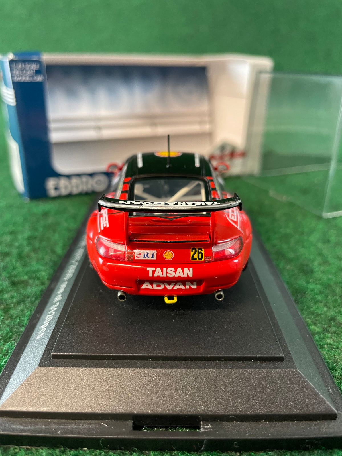 EBBRO Racing Car Collection - 2000 Taisan ADVAN Eclipse Porsche 911 GT3R 1/43 Scale Diecast