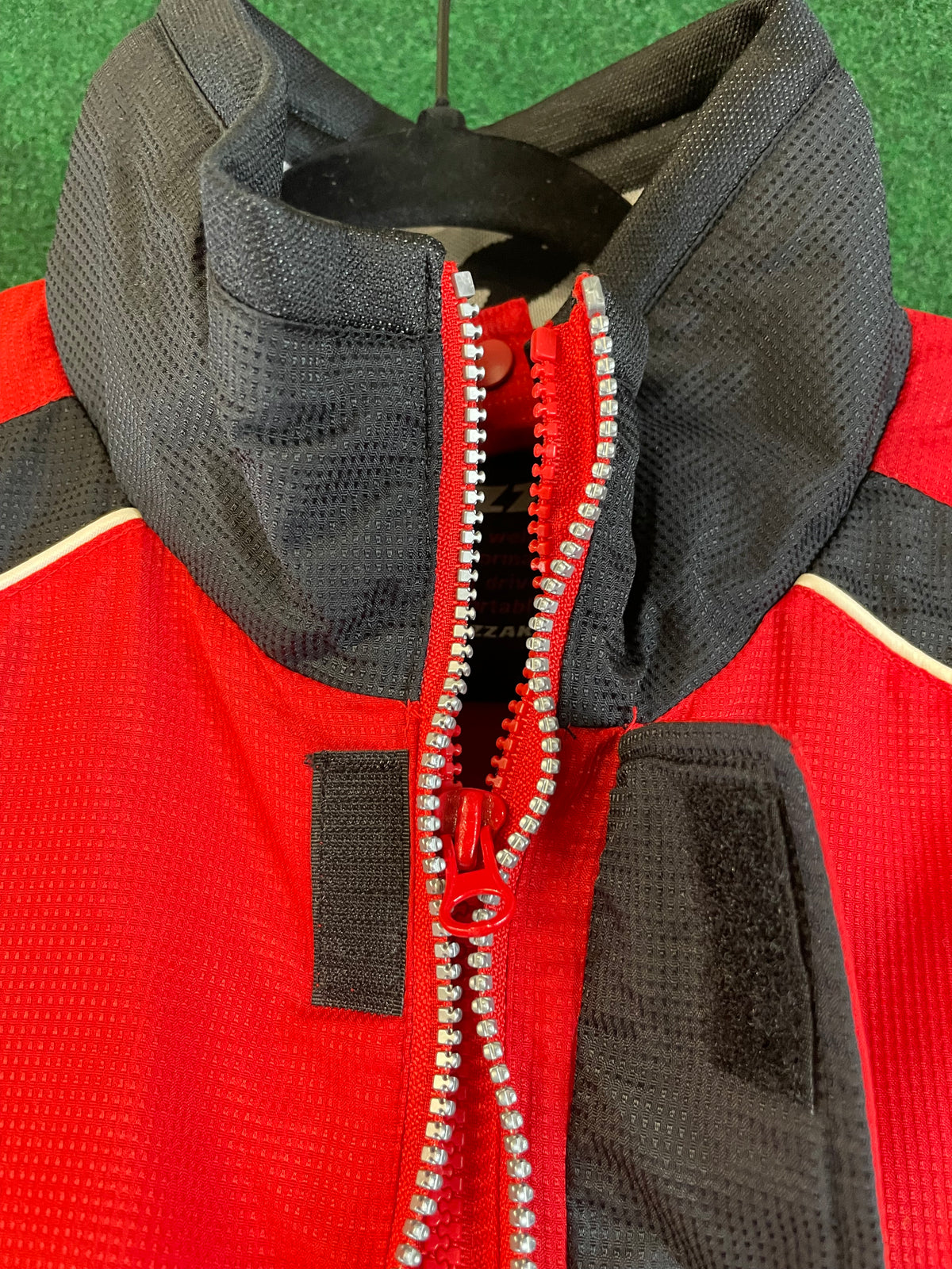 Bridgestone - Blizzak Revolution Winter Jacket Outer Shell