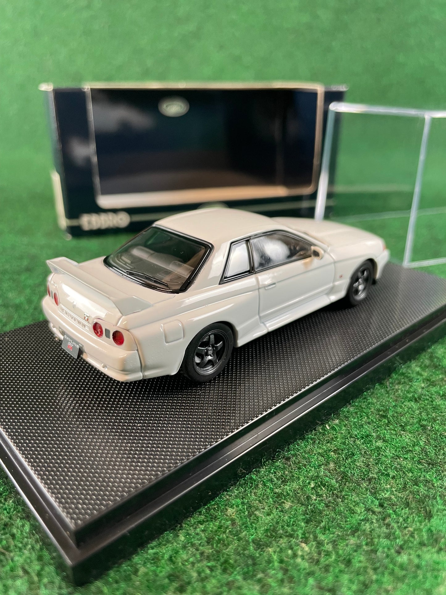 EBBRO Oldies - Nissan Skyline R32 GT-R 1/43 Scale Diecast