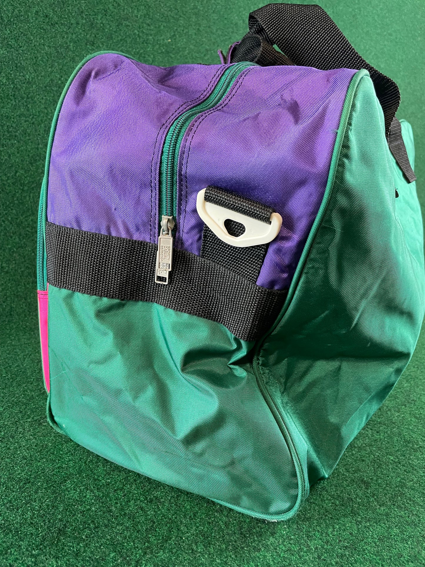 SUPER RACING 77 - Grand Prix Constructor’s History Vintage Duffle Bag