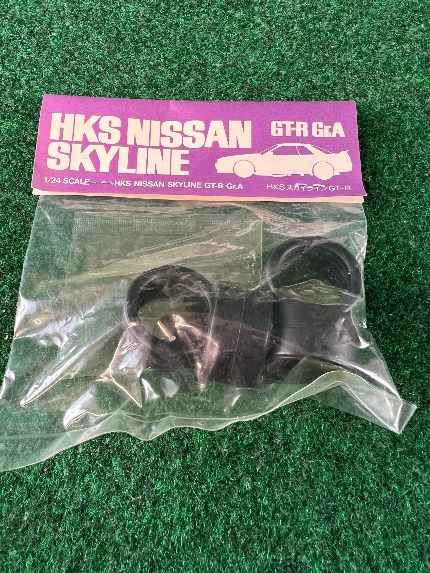 Tamiya - HKS Group A Nissan Skyline R32 GTR 1/24 Scale Model