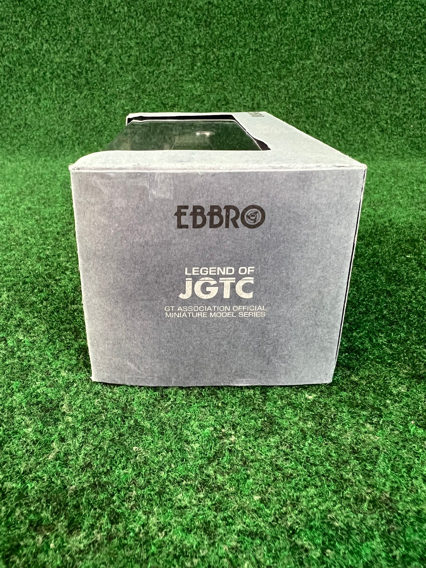 EBBRO Legends of JGTC - 1998 Unisia JECS Nissan Skyline R33 GTR 1/43 Scale Diecast