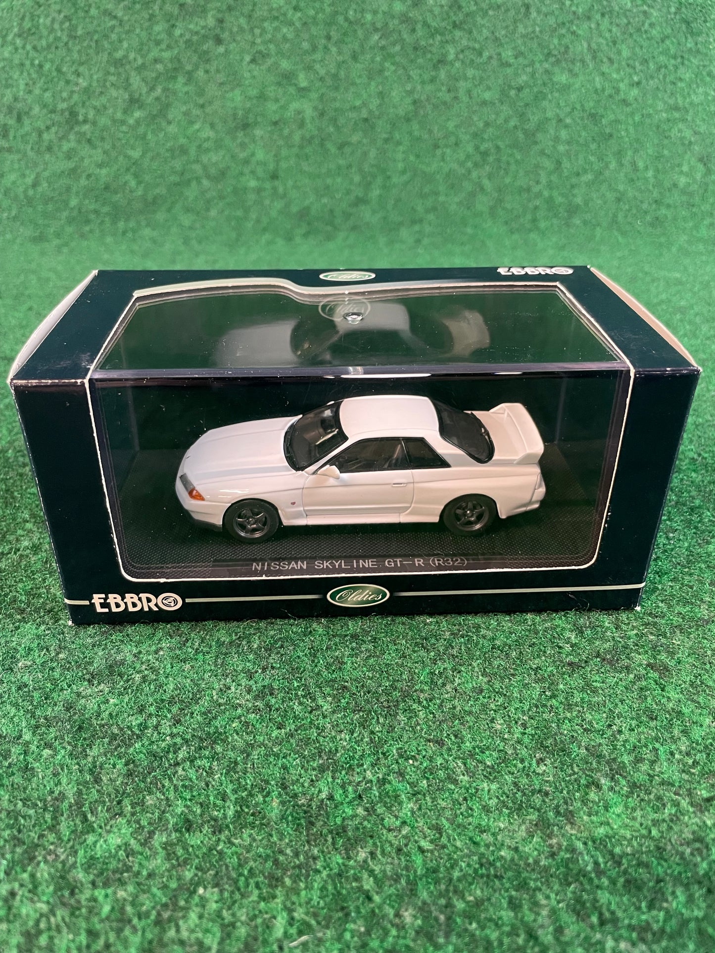 EBBRO Oldies - Nissan Skyline R32 GT-R 1/43 Scale Diecast