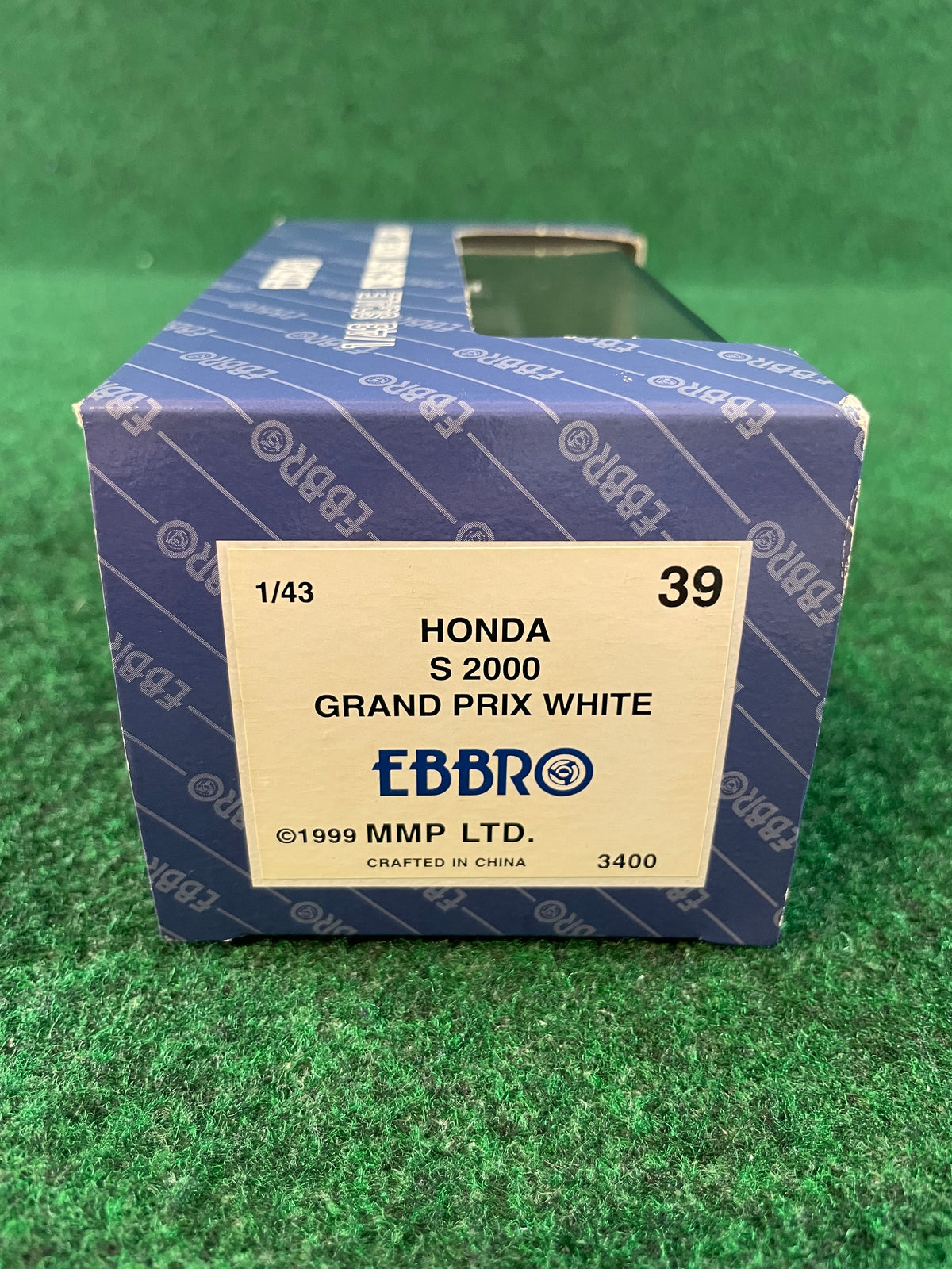 EBBRO 1999 Honda S2000 (Grand Prix White) 1/43 Scale Diecast