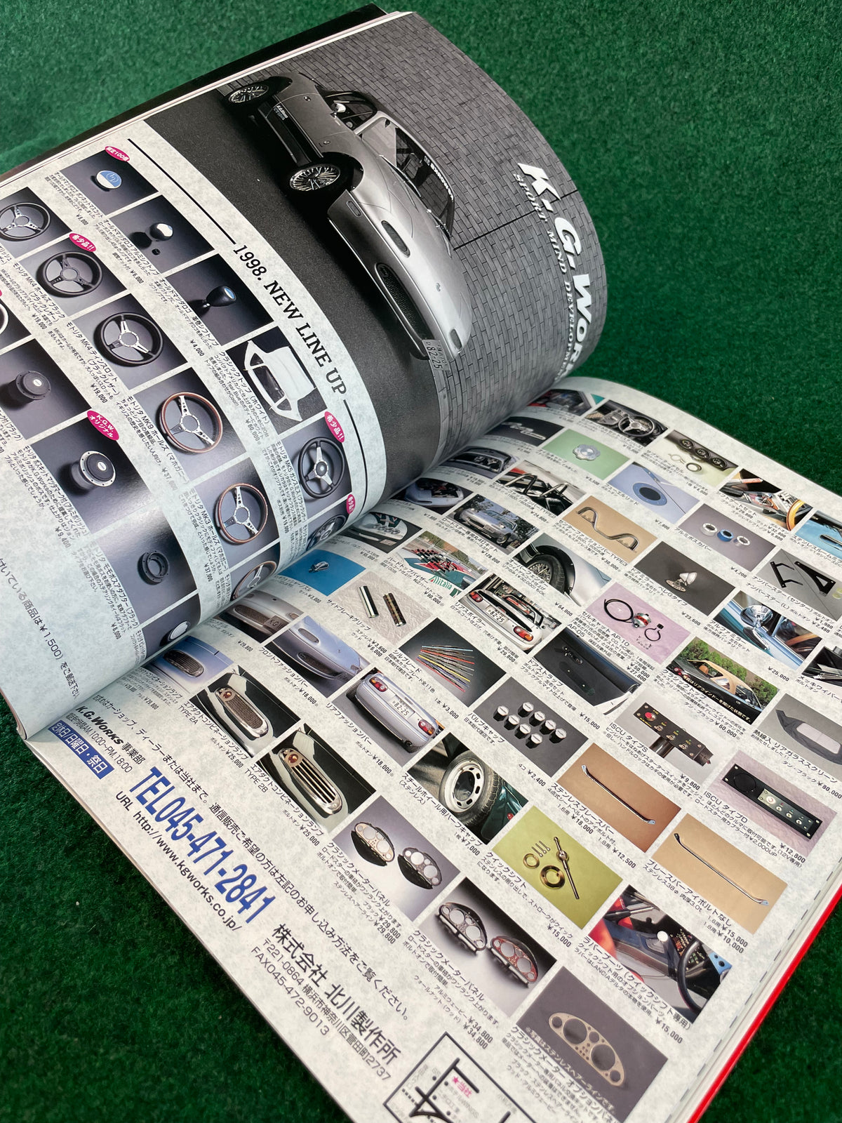 Car Graphic - Roadster World Mazda Eunos/Roadster/Miata Review Magazine