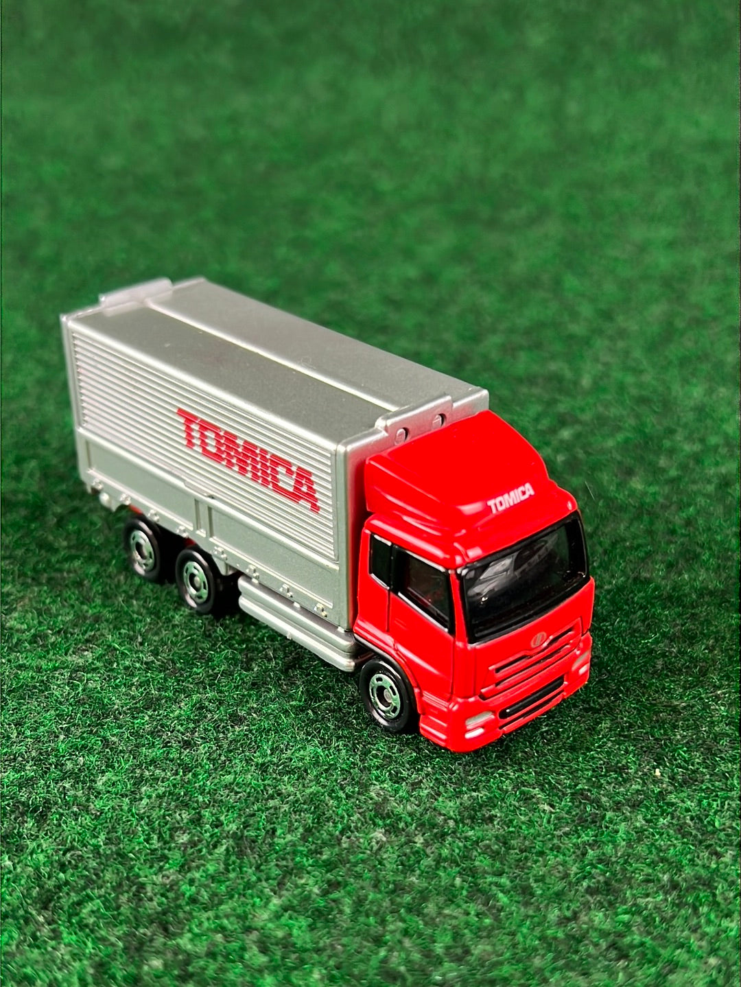 TOMICA Cargo Delivery Van and Toyota Crown Japanese Police Toy Car Set