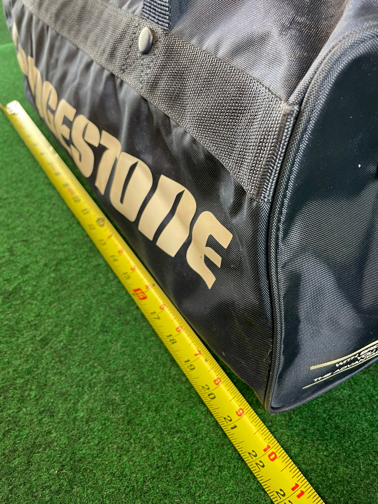 BRIDGESTONE - Vintage Navy Blue w/ White Lettering Red Duffle Bag
